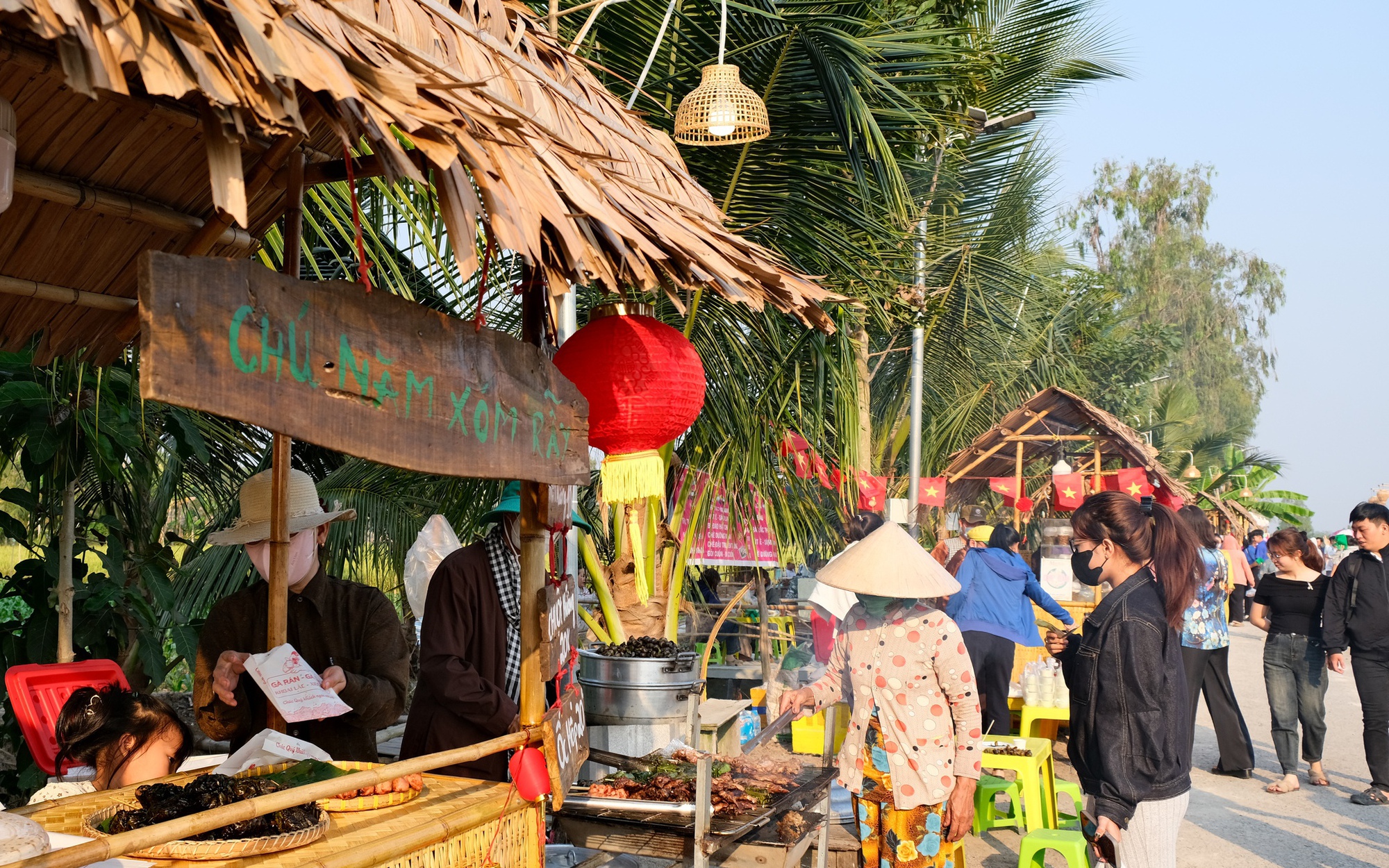 Chợ Phiên Xóm Rẫy: Điểm Du Lịch Cộng Đồng Hút Khách Dịp Tết Ở Đồng Tháp