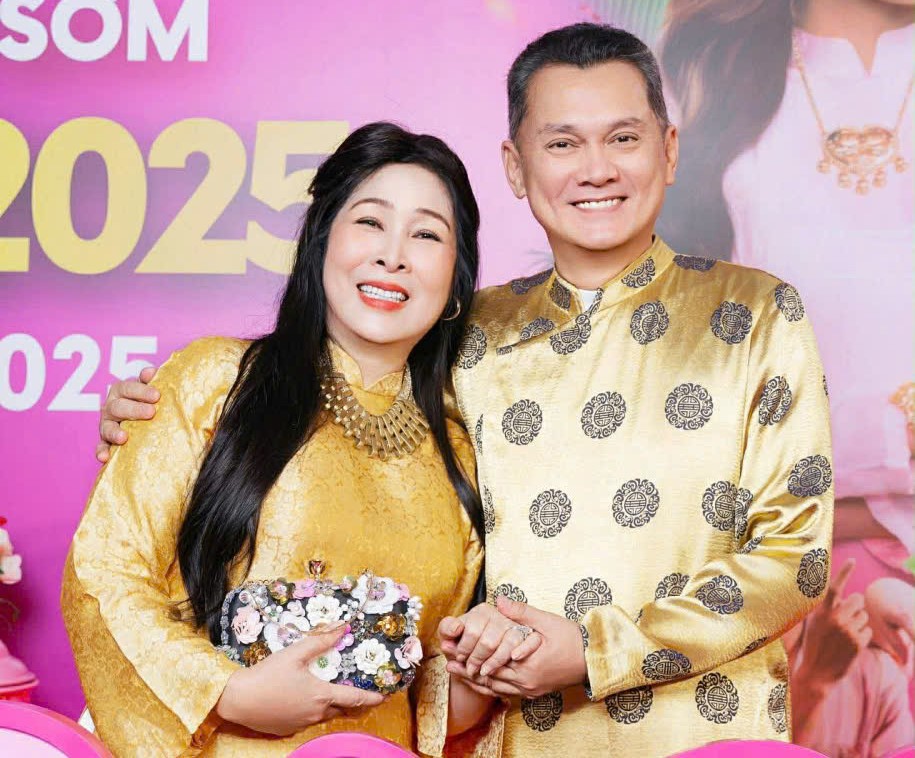 Hữu Châu và Hồng Vân, đôi bạn tuổi Bính Ngọ - Ảnh 2.