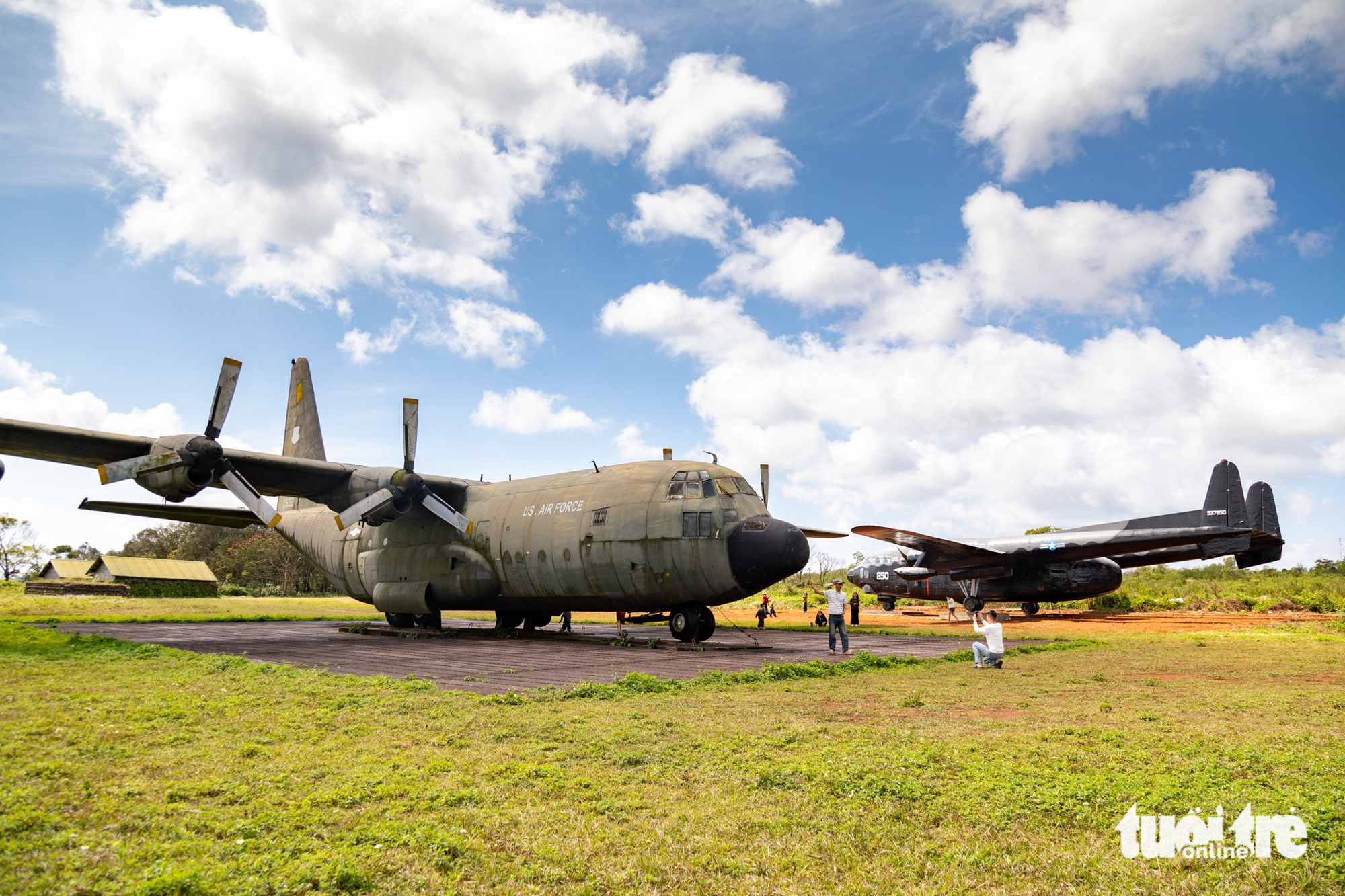 Ngắm 2 máy bay vận tải quân sự hạng nặng của Mỹ tại Quảng Trị - Ảnh 5.