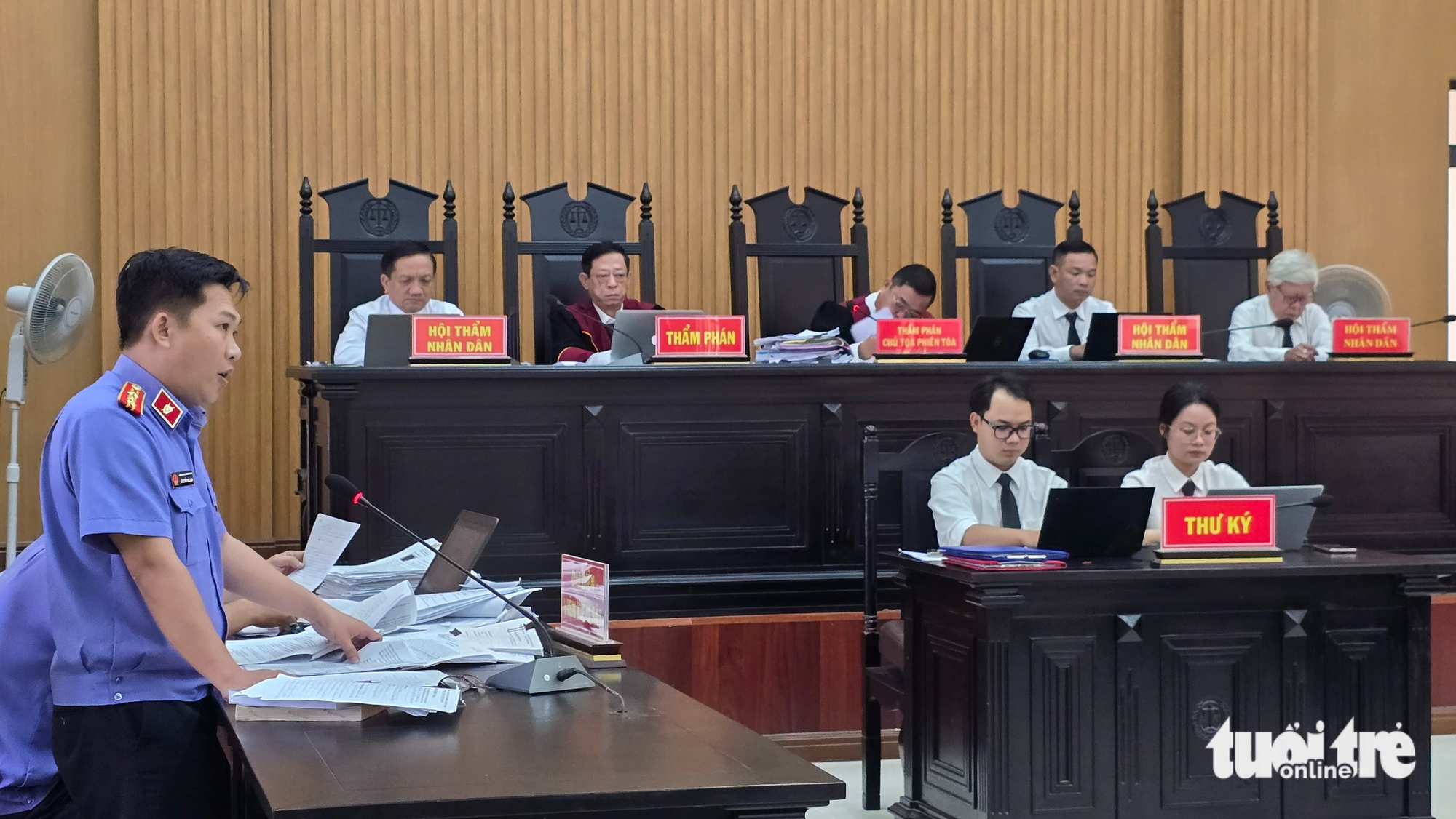 Long Xuyên - Ảnh 1.