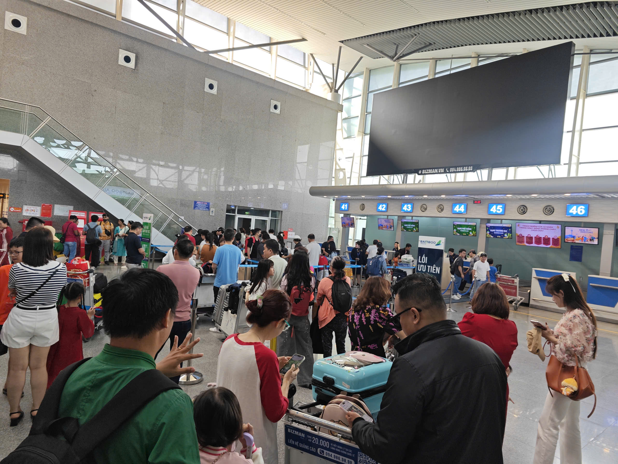 Tân Sơn Nhất - Ảnh 2.