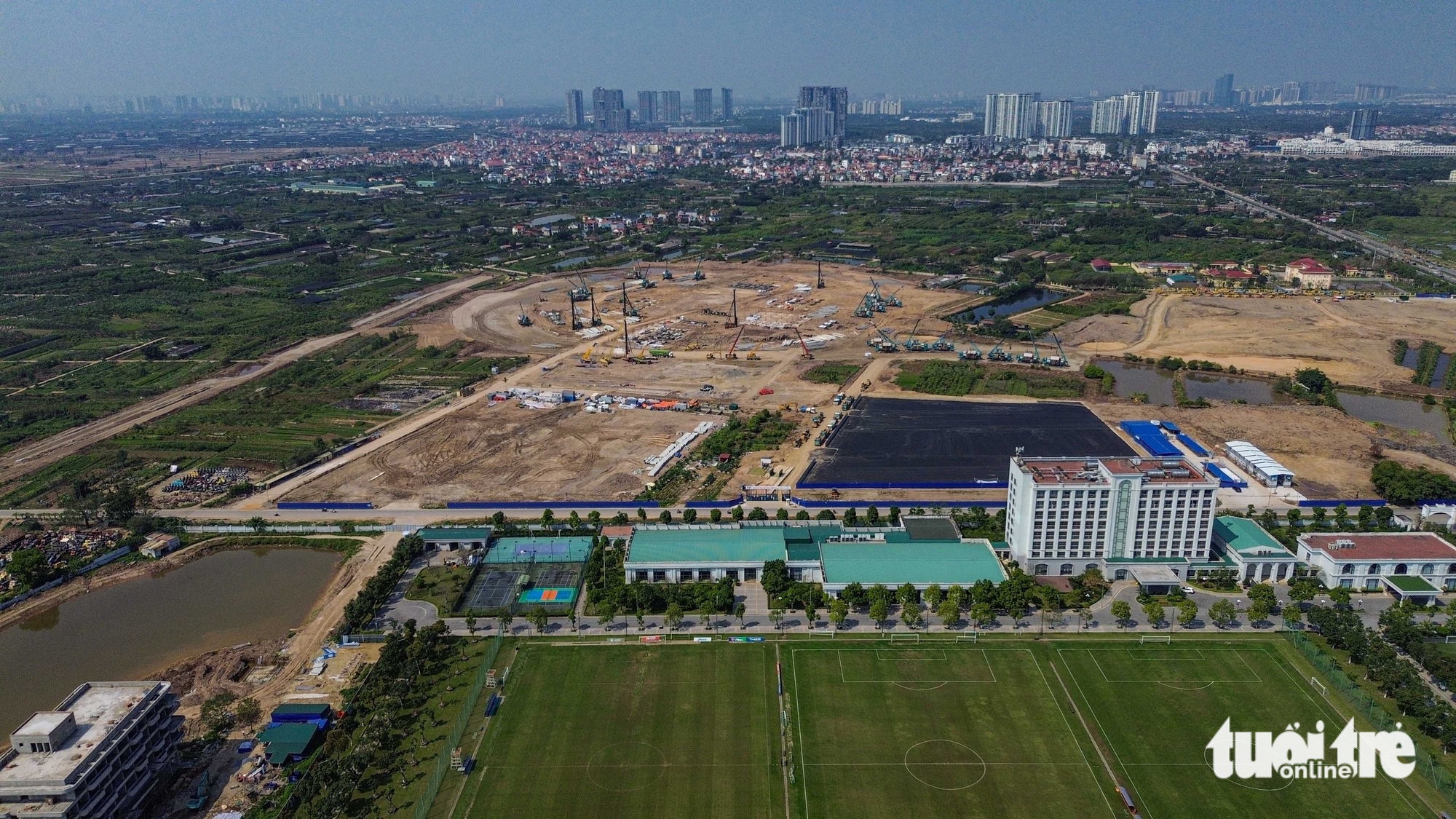 Construction advances on 60,000-seat World Cup-standard stadium near Hanoi- Ảnh 12. Construction advances on 60,000-seat World Cup-standard stadium near Hanoi- Ảnh 12.