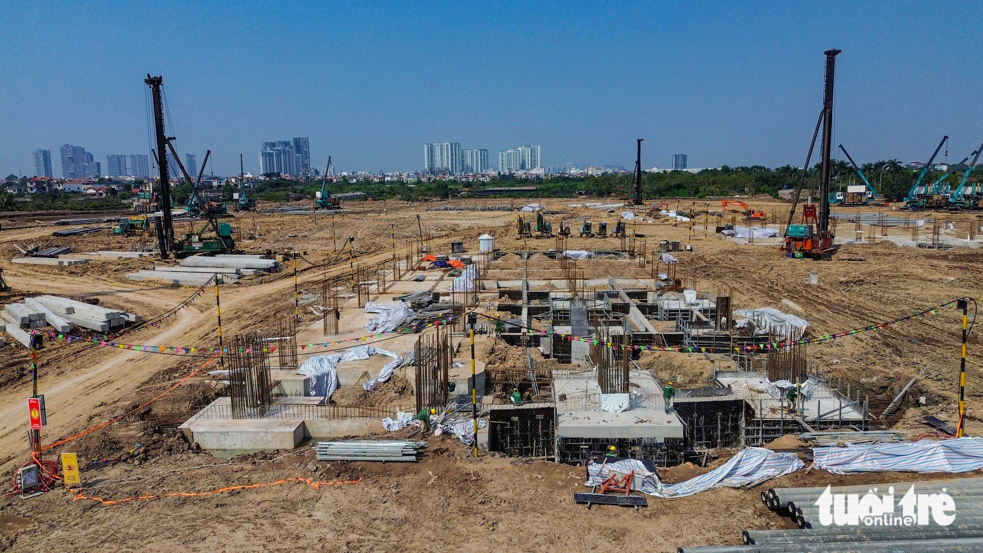 Construction advances on 60,000-seat World Cup-standard stadium near Hanoi- Ảnh 15. Construction advances on 60,000-seat World Cup-standard stadium near Hanoi- Ảnh 15.