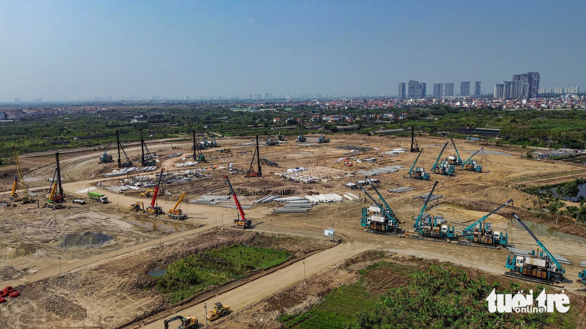 Construction advances on 60,000-seat World Cup-standard stadium near Hanoi- Ảnh 5. Construction advances on 60,000-seat World Cup-standard stadium near Hanoi- Ảnh 5.