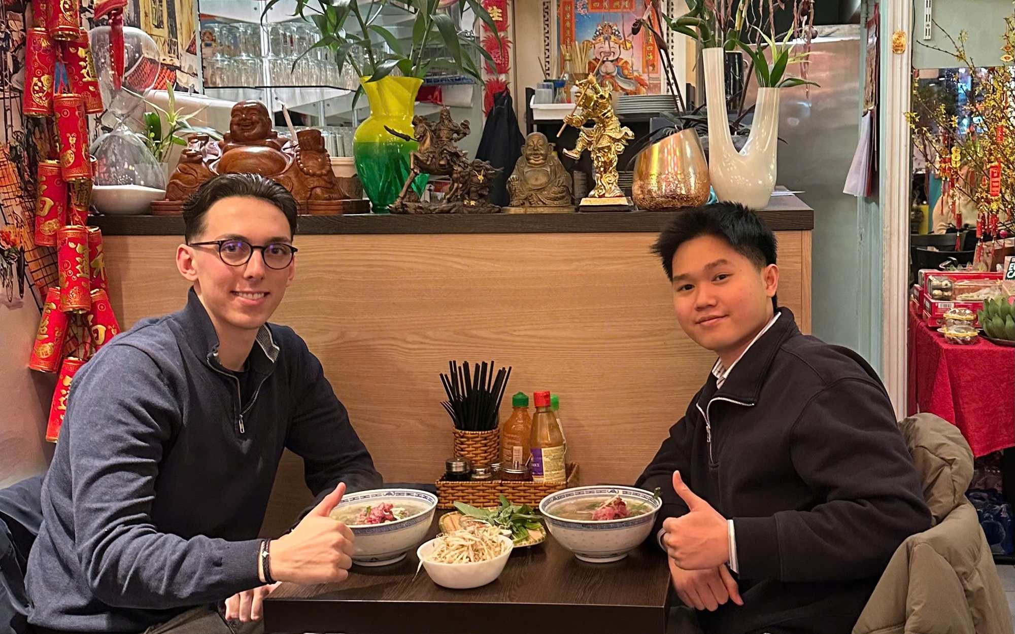 Du học sinh Việt ăn Tết xa nhà ở Brussels với phở và tình bạn quốc tế