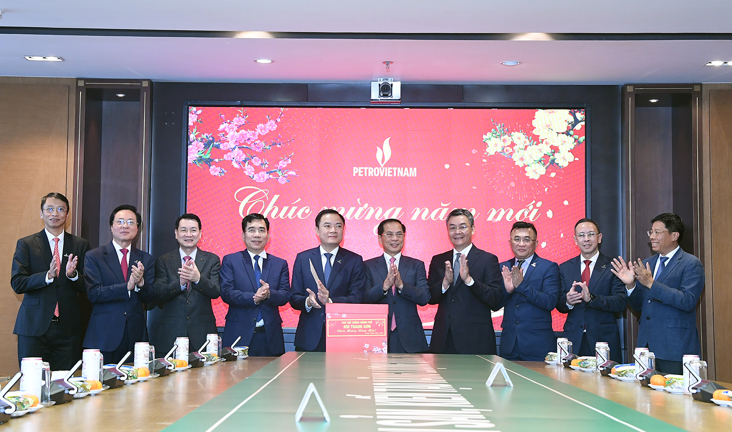 Phó thủ tướng giao nhiệm vụ cho bốn tập đoàn năng lượng, đẩy nhanh loạt dự án trọng điểm - Ảnh 1.