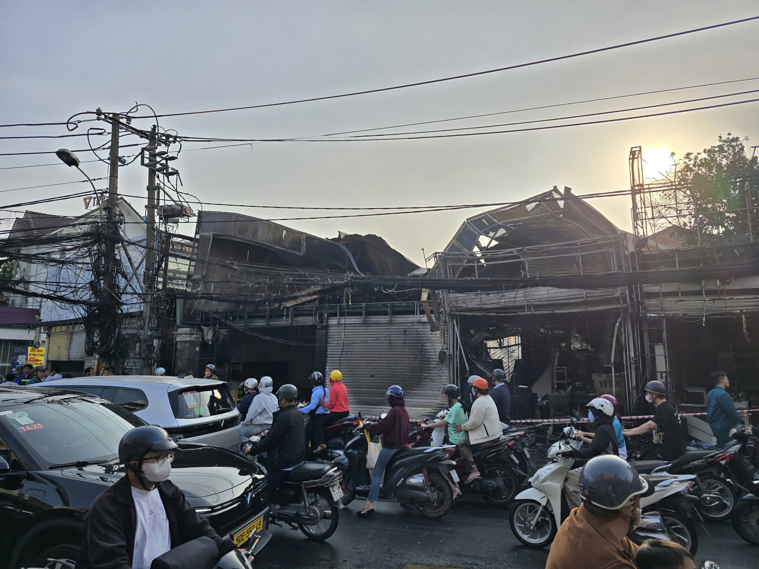 đường Đỗ Xuân Hợp - Ảnh 7.