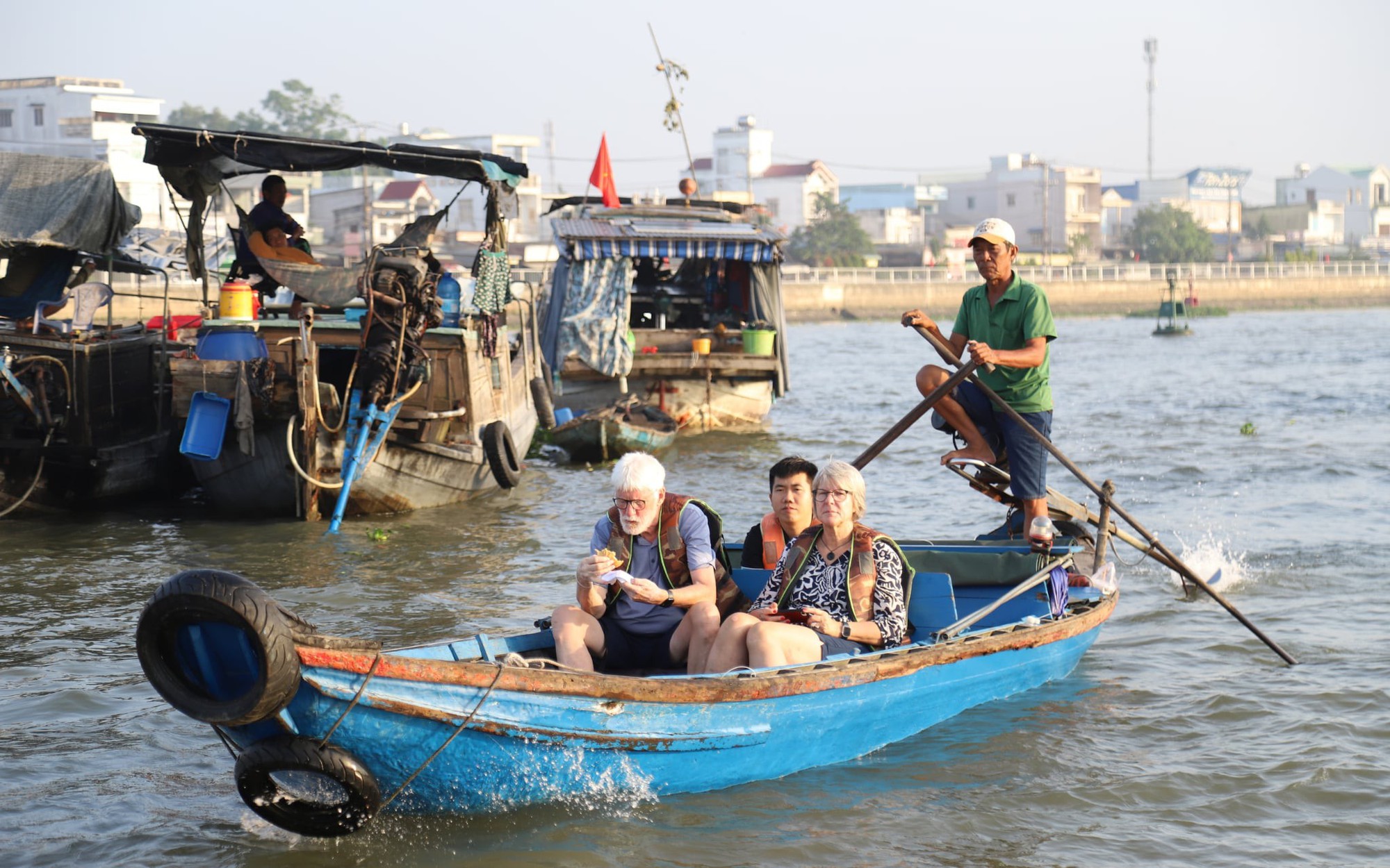 Ho Chi Minh City targets free public Wi-Fi for all by 2030 in smart city push- Ảnh 1.