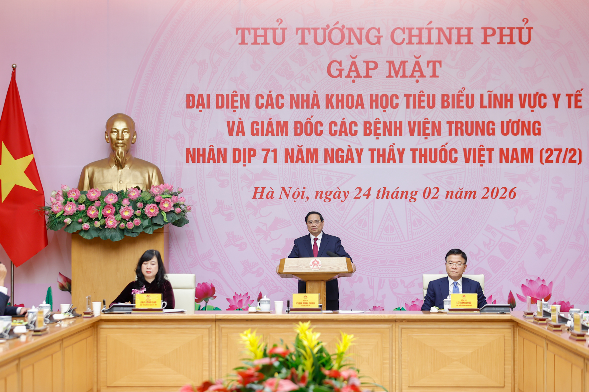 Thủ tướng: Không từ bỏ cơ hội cứu bệnh nhân dù nhỏ nhất - Ảnh 1.