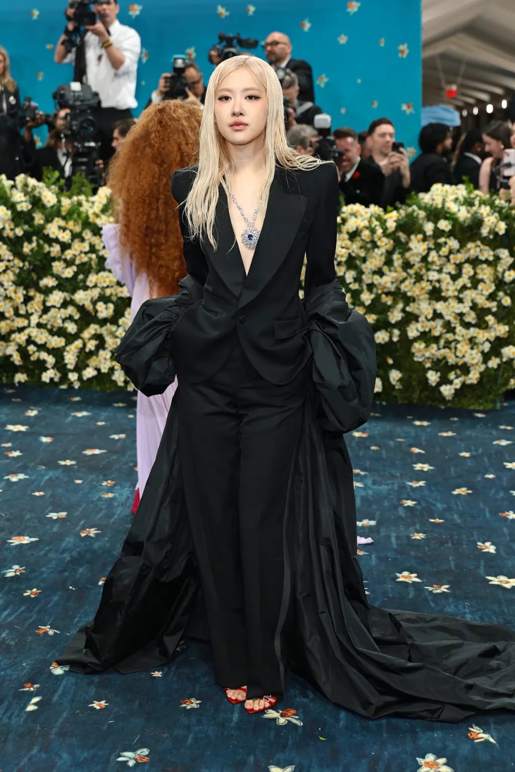 Met Gala tung dress code cho buổi dạ tiệc được mong chờ nhất năm- Ảnh 5. Met Gala tung dress code cho buổi dạ tiệc được mong chờ nhất năm- Ảnh 5.