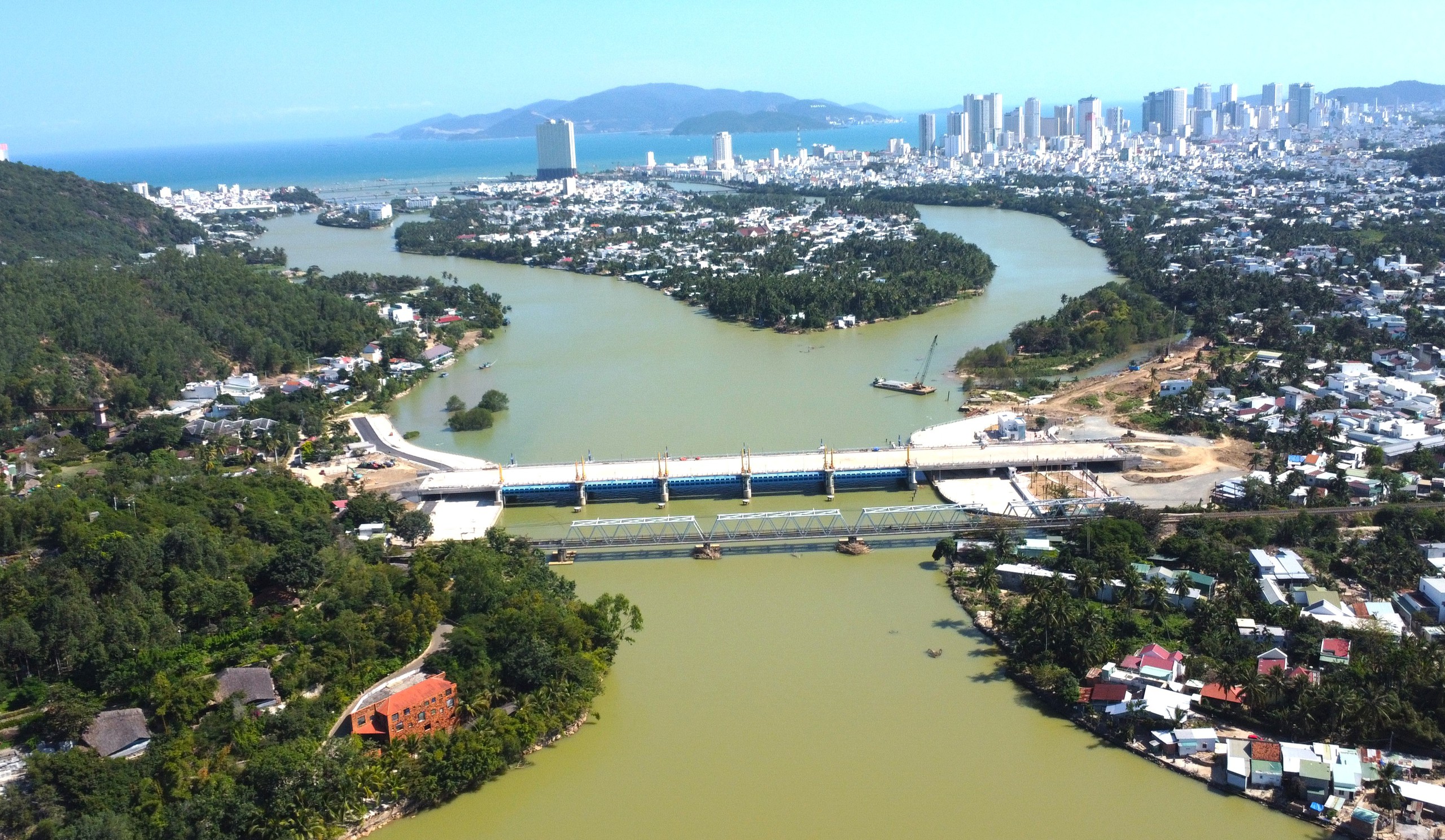 Nha Trang - Ảnh 1.