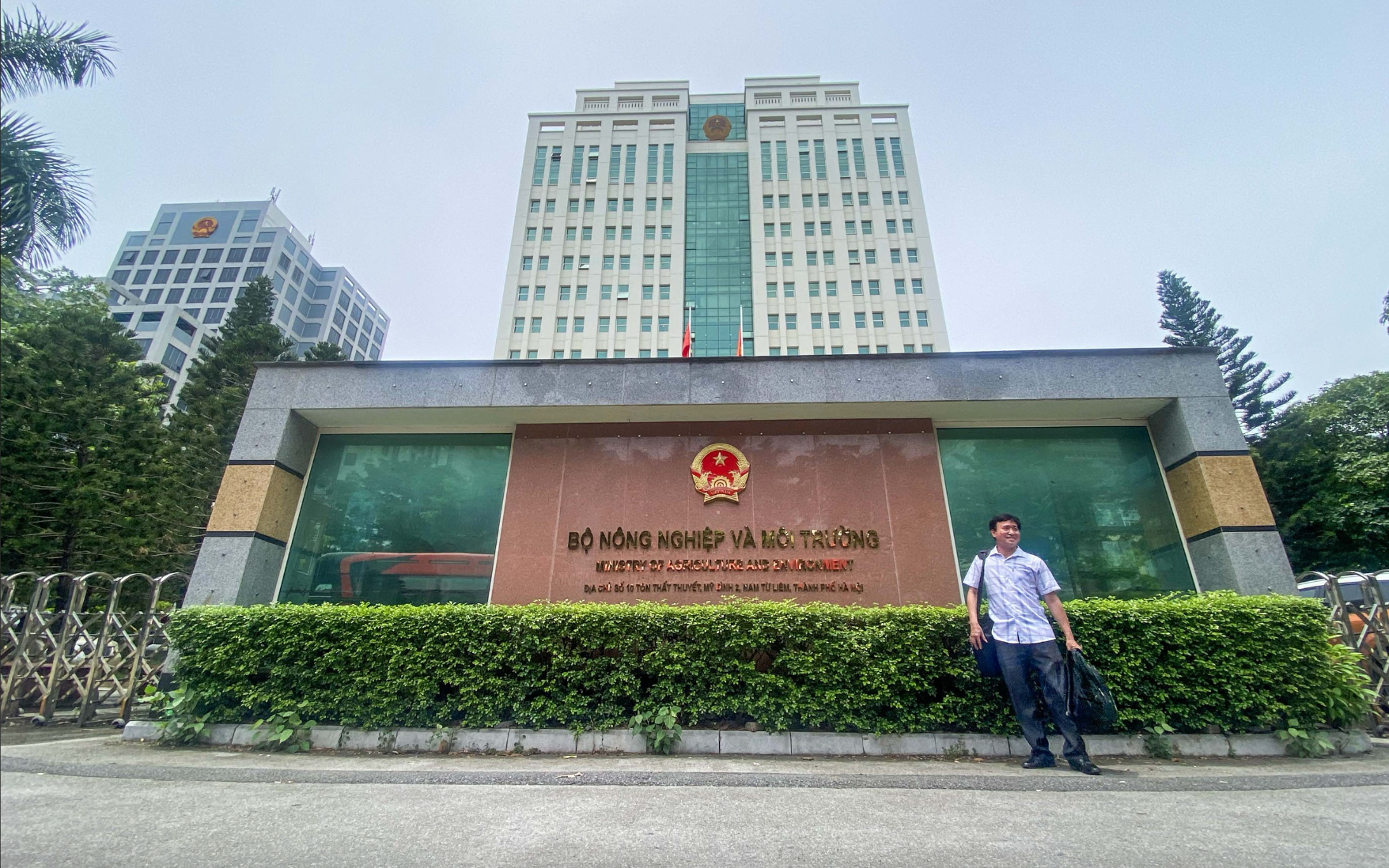 Bộ Nông nghiệp và Môi trường ban hành quyết định tiếp nhận phản ánh vi phạm đất đai