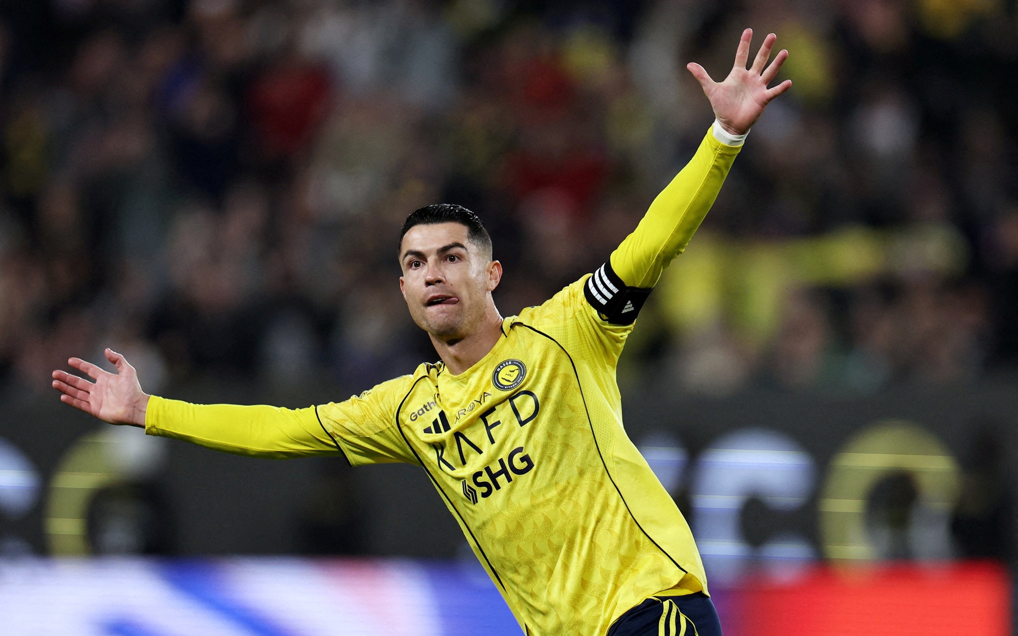 Ronaldo tỏa sáng với 1 bàn, 1 kiến tạo trong chiến thắng đậm 5-0 của Al Nassr