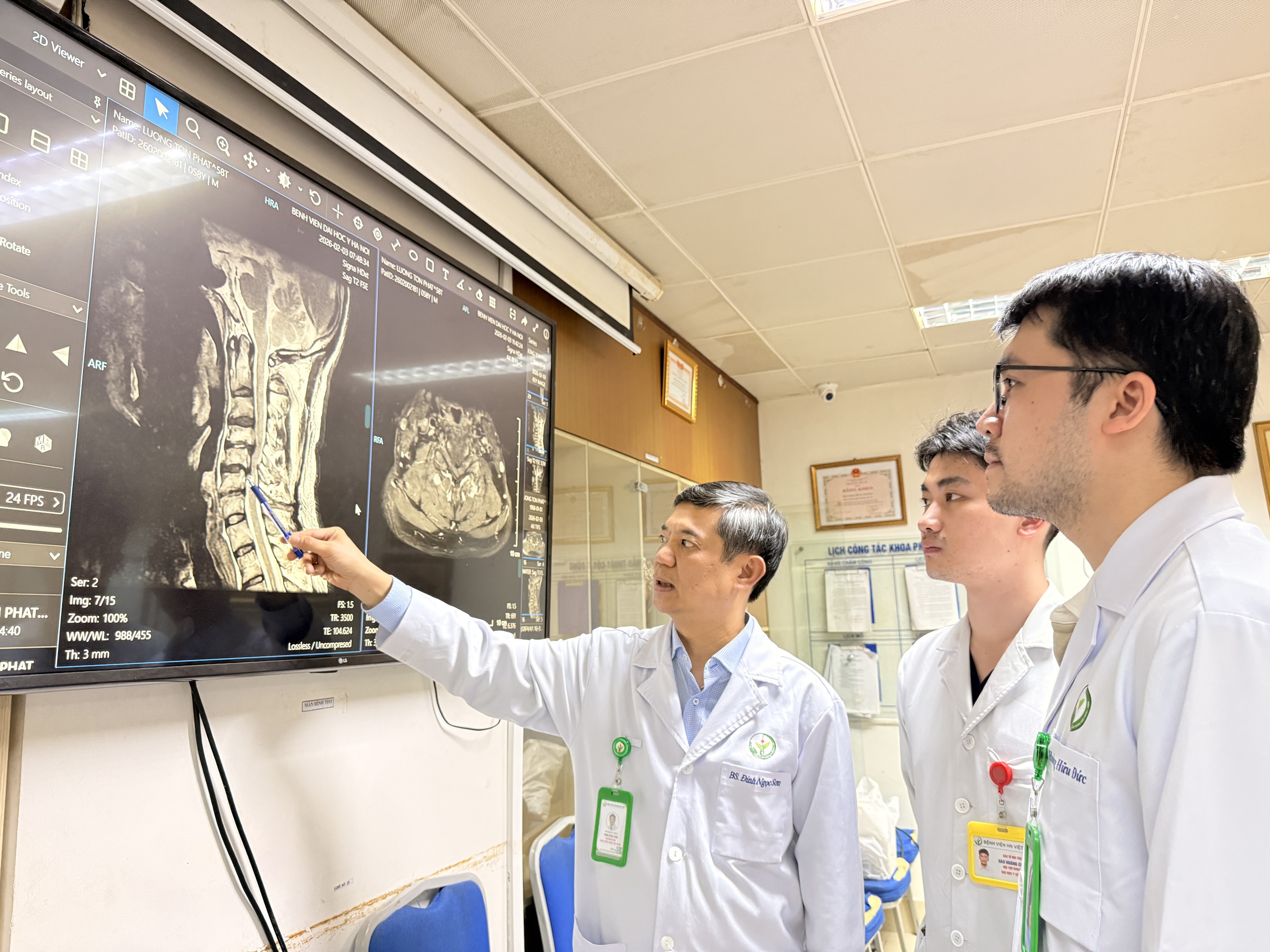 điều trị cột sống - Ảnh 1.