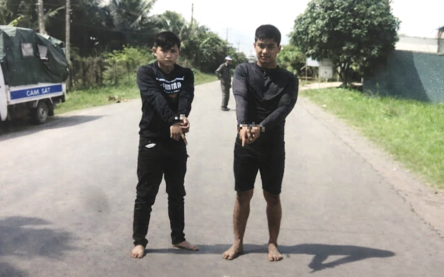Huy và Lực bị bắt sau vụ giật điện thoại người phụ nữ đang lái xe ở Tây Ninh