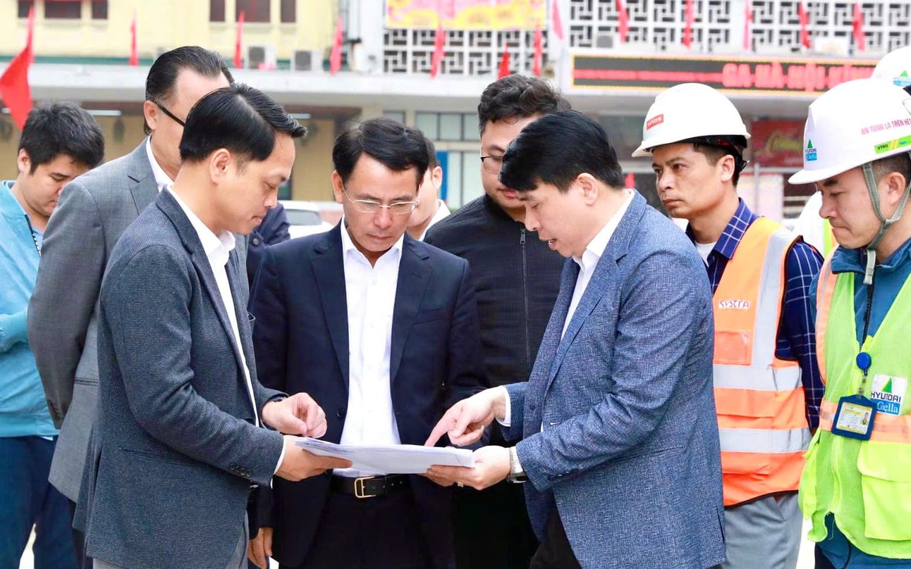Lãnh đạo Hà Nội kiểm tra tiến độ dự án metro Nhổn - ga Hà Nội, yêu cầu đẩy nhanh