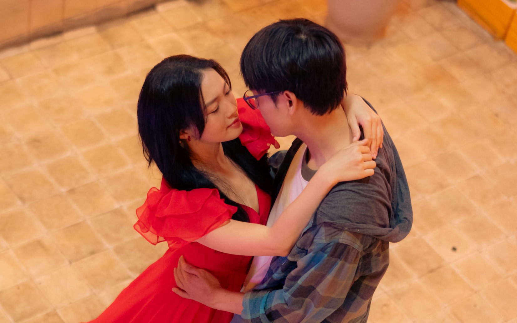 Phim 'Cảm Ơn Người Đã Thức Cùng Tôi': Hành Trình Ước Mơ Từ Tuổi Trẻ Đến Khi Trưởng Thành
