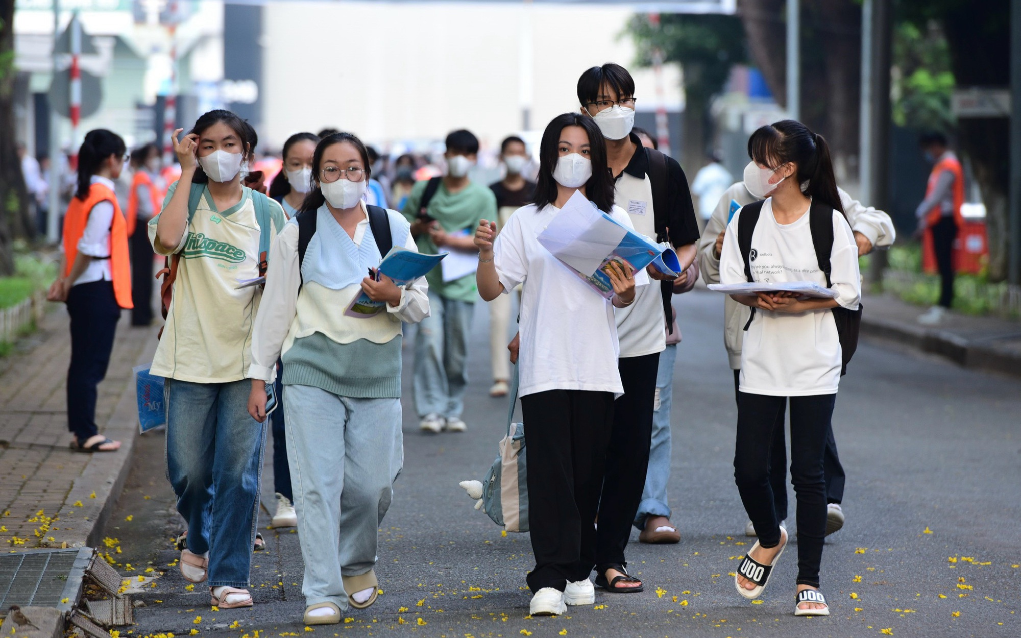 Kỳ Thi Đánh Giá Năng Lực ĐHQG TP.HCM 2026: Số Thí Sinh Đăng Ký Đợt 1 Cao Kỷ Lục Vượt 137.000