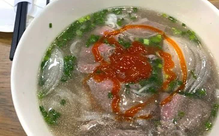 Tô Phở Bò Wagyu 346.000 Đồng Ở Sân Bay Cam Ranh Gây Tranh Cãi: Ai Giám Sát Giá Cả?