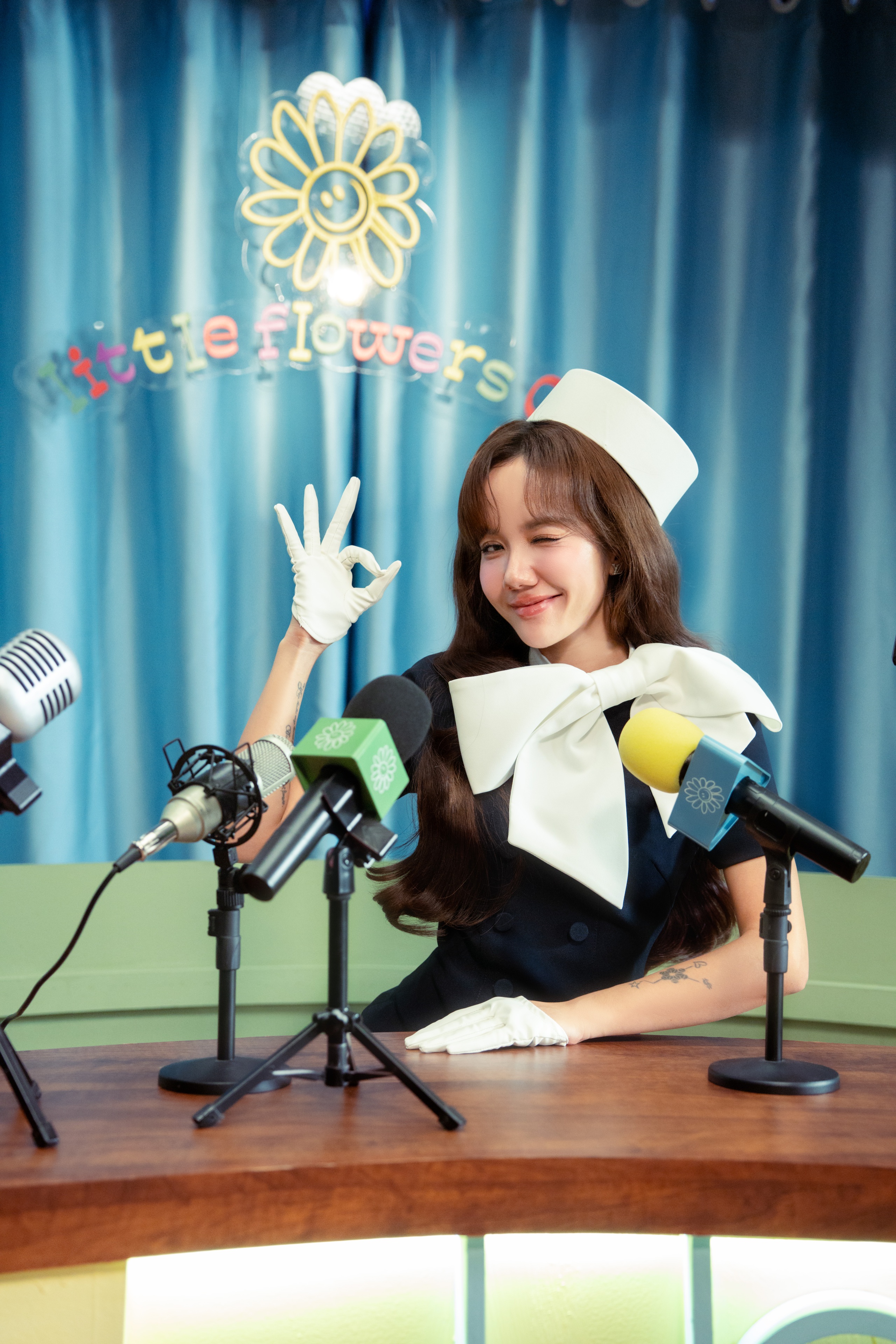 MV Vỗ tay của em xinh Phương Ly điểm lại những sự kiện truyền cảm hứng của năm  - Ảnh 1.