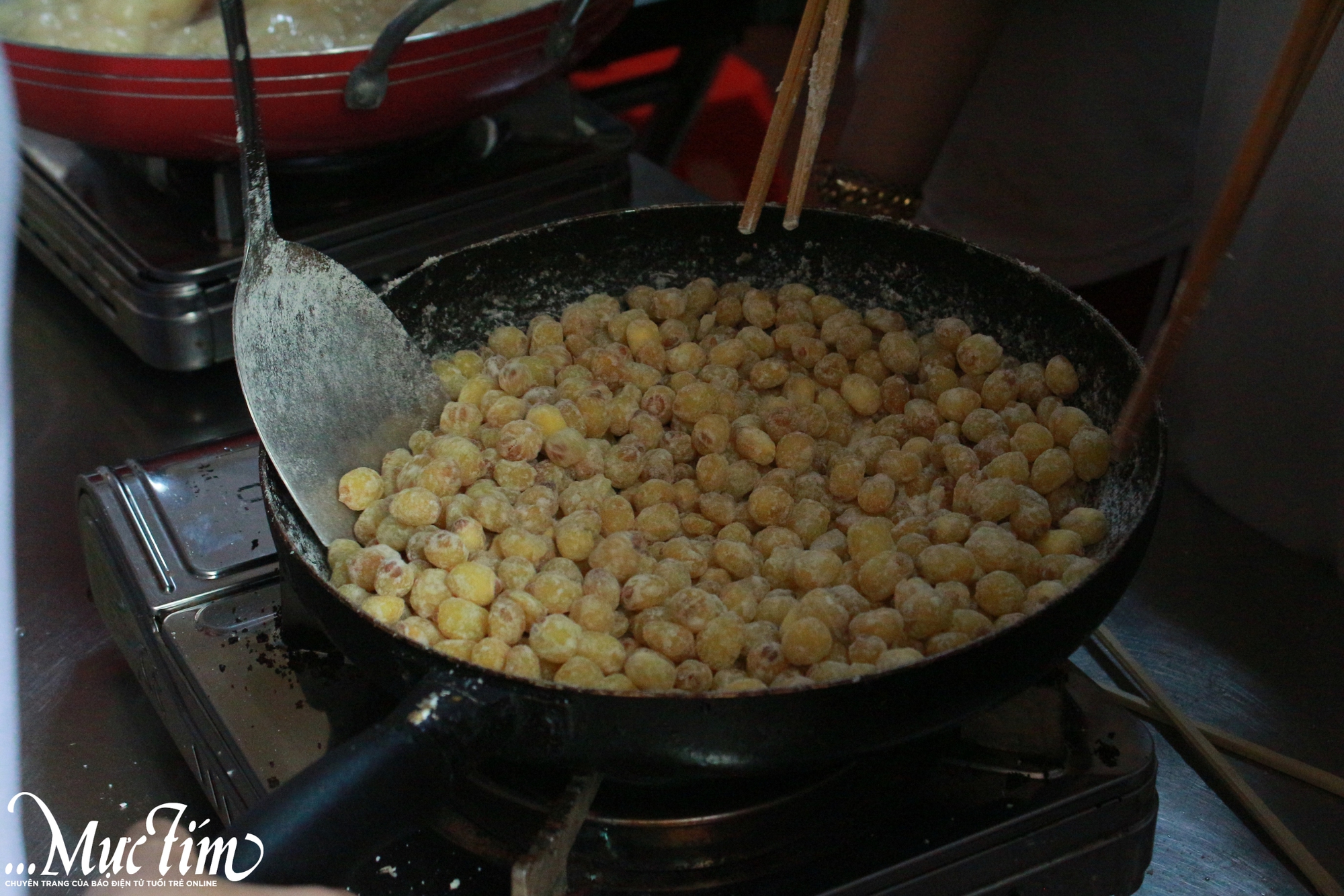 'Đầu bếp' teen trổ tài làm bánh, mứt ngày Tết- Ảnh 2.