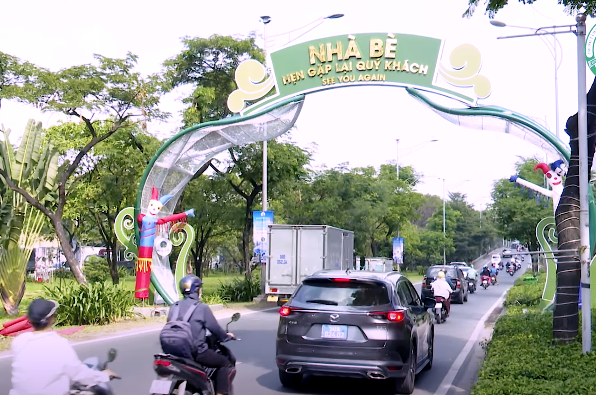 cổng chào - Ảnh 2.