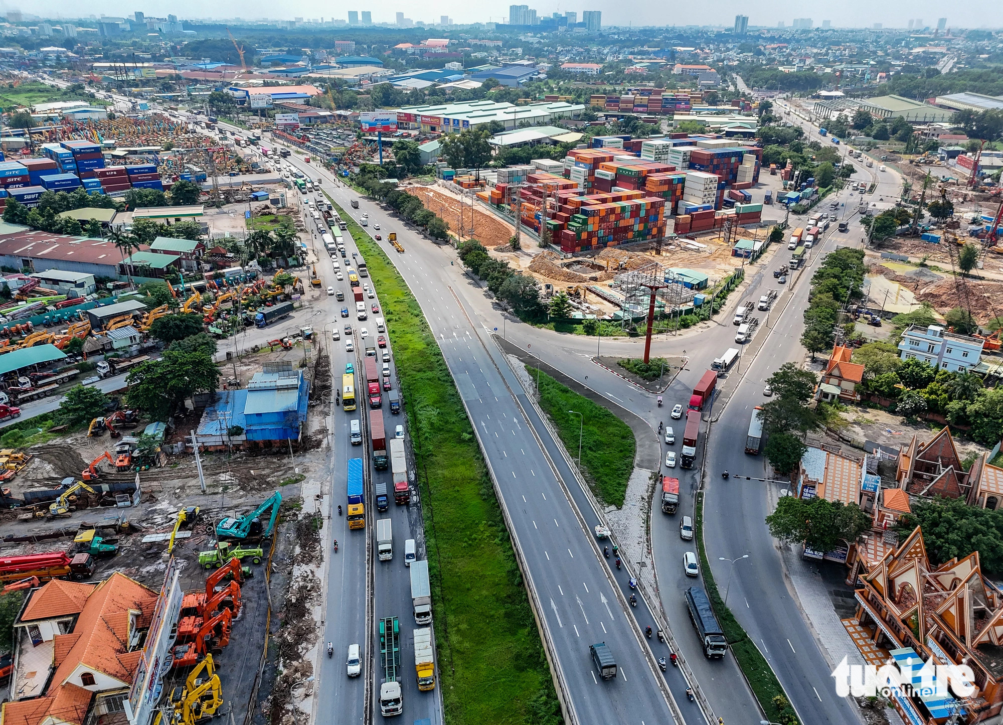 Tân Vạn - Ảnh 1.