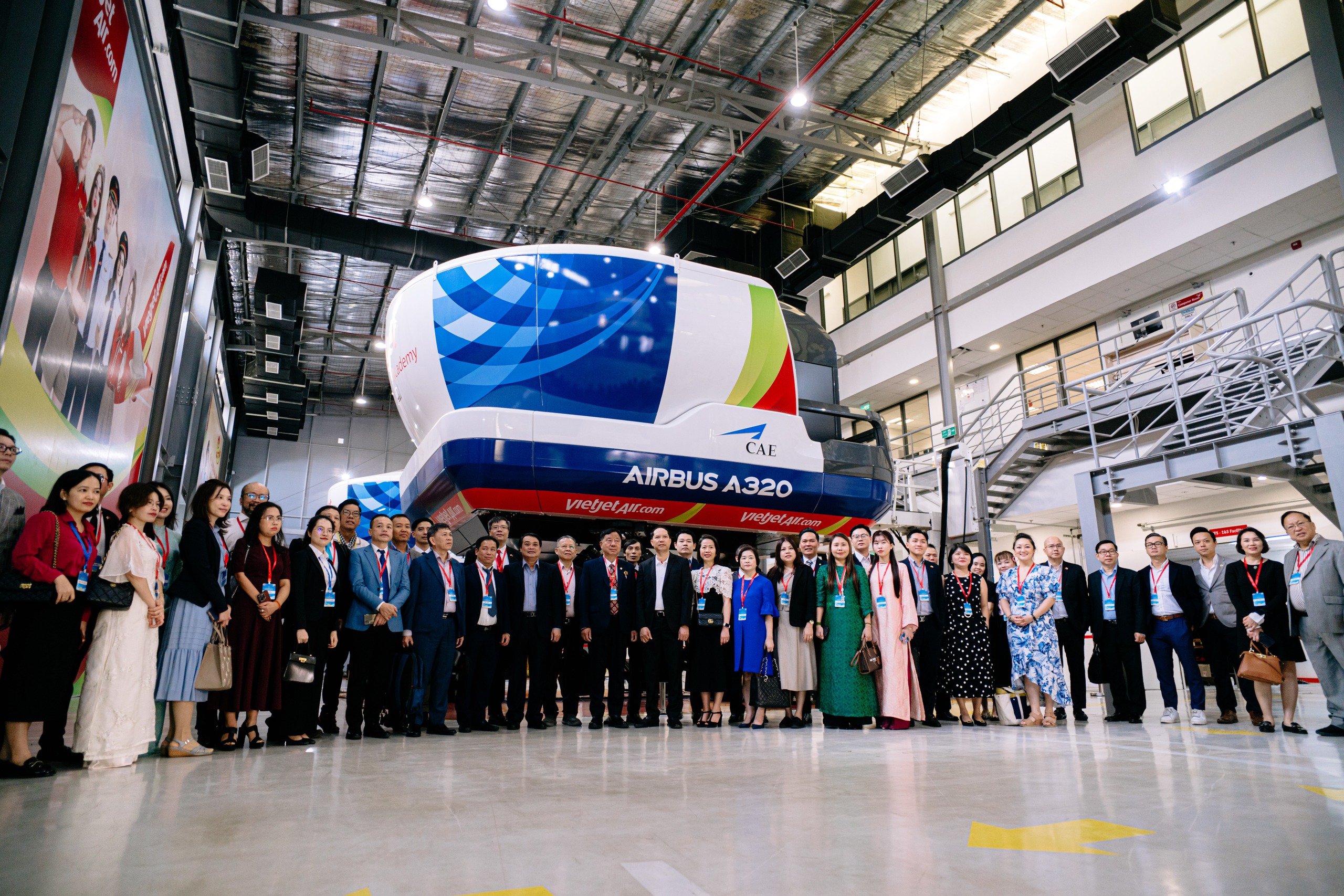 Doanh nhân, chuyên gia, trí thức kiều bào góp phần mở rộng không gian phát triển đất nước - Ảnh 8.