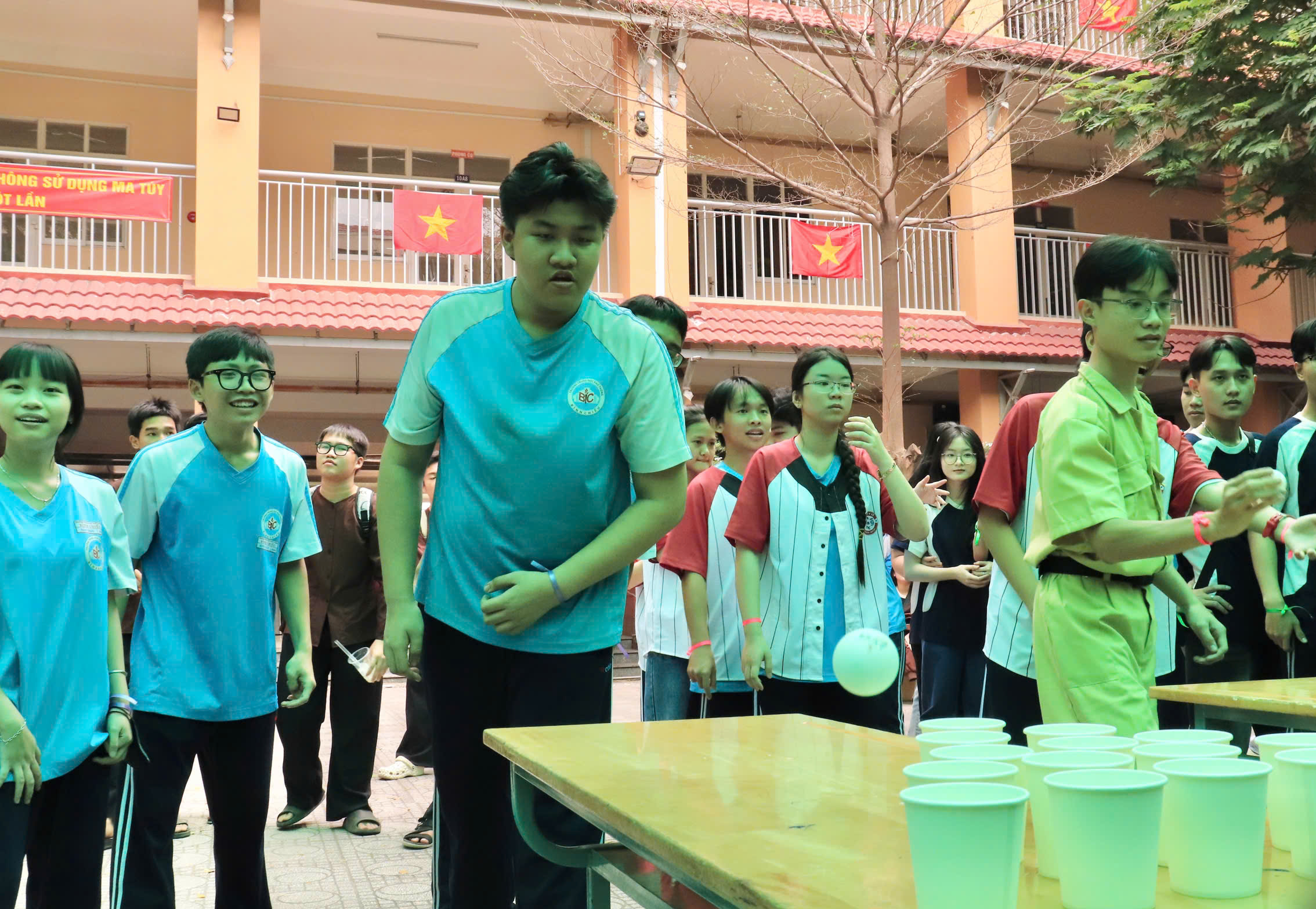 Rộn ràng Hội xuân Bính Ngọ 2026 tại Trường THPT Bình Chiểu - Ảnh 2.