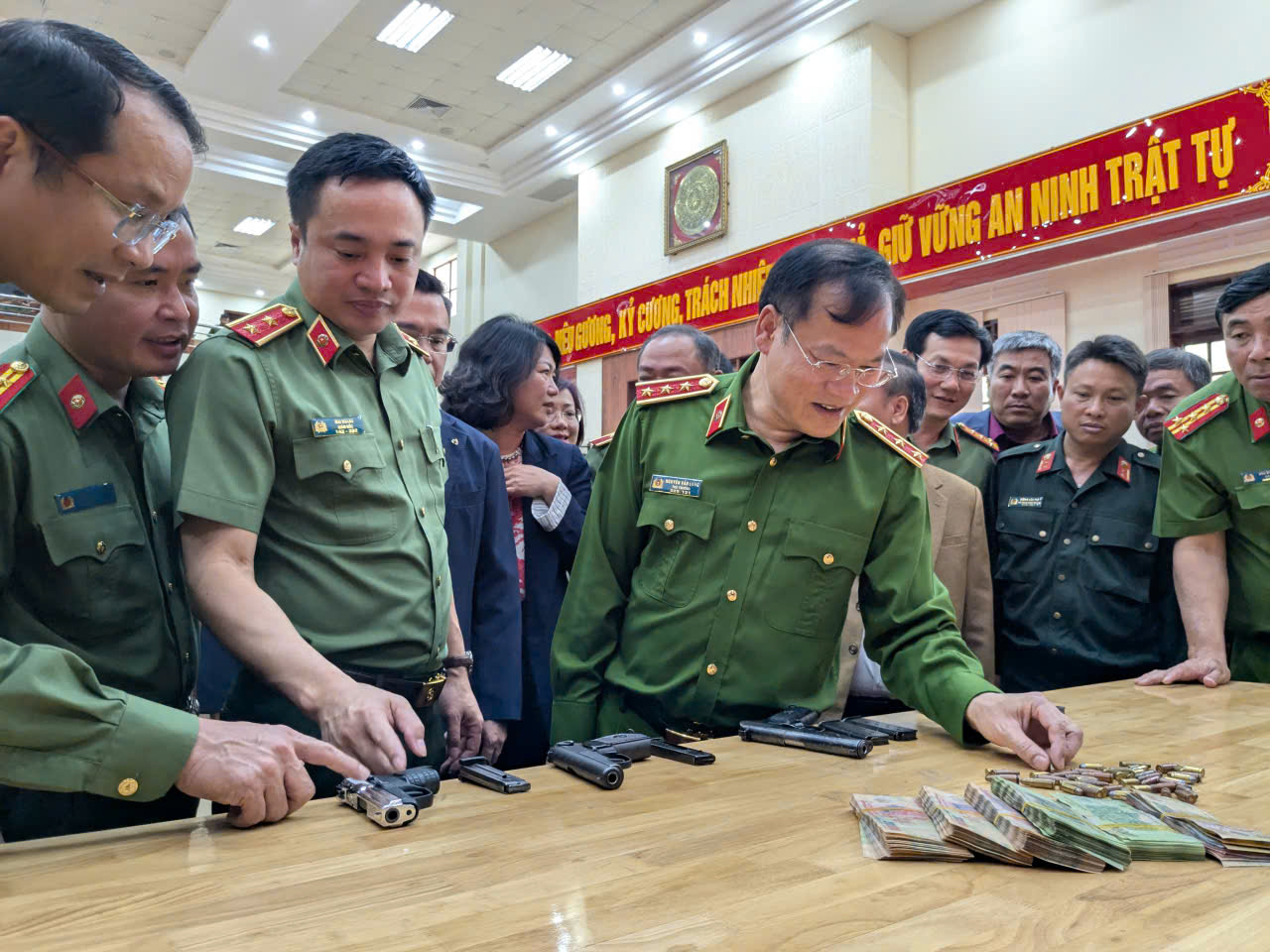 cướp ngân hàng - Ảnh 3.