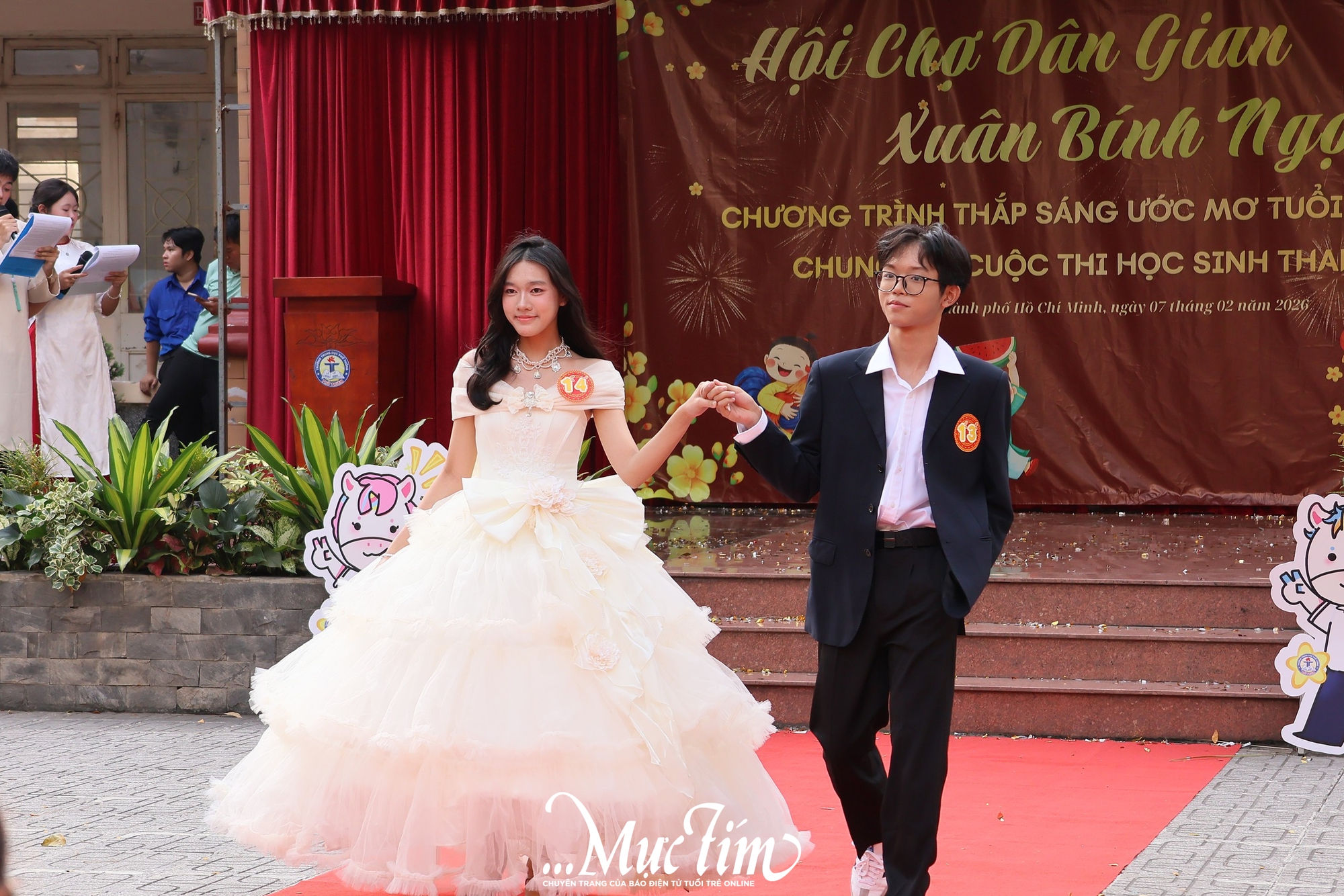 Gặp gỡ nam sinh và nữ sinh thanh lịch tại hội xuân Trường THPT Thủ Thiêm - Ảnh 4.