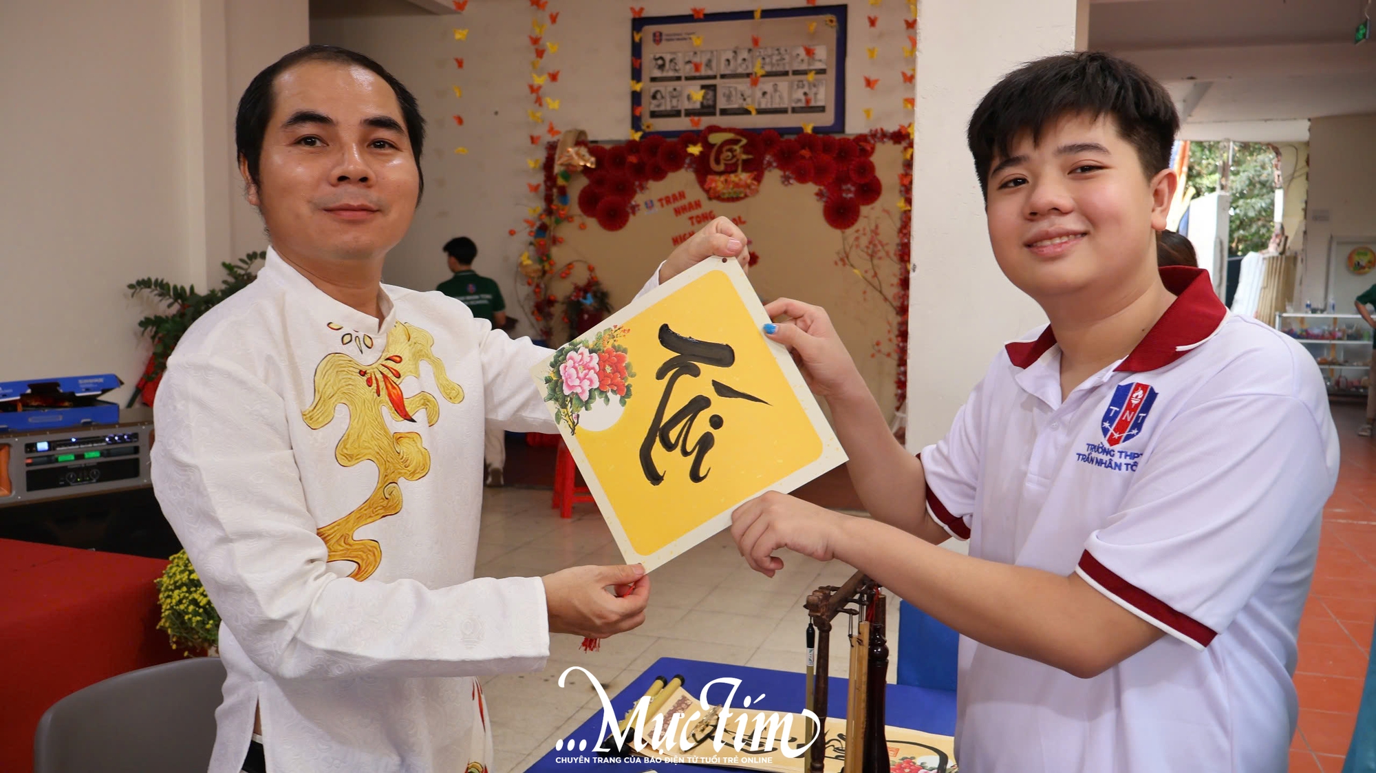 Thưởng thức hương vị ba miền trong sân trường THPT Trần Nhân Tông - Ảnh 4.