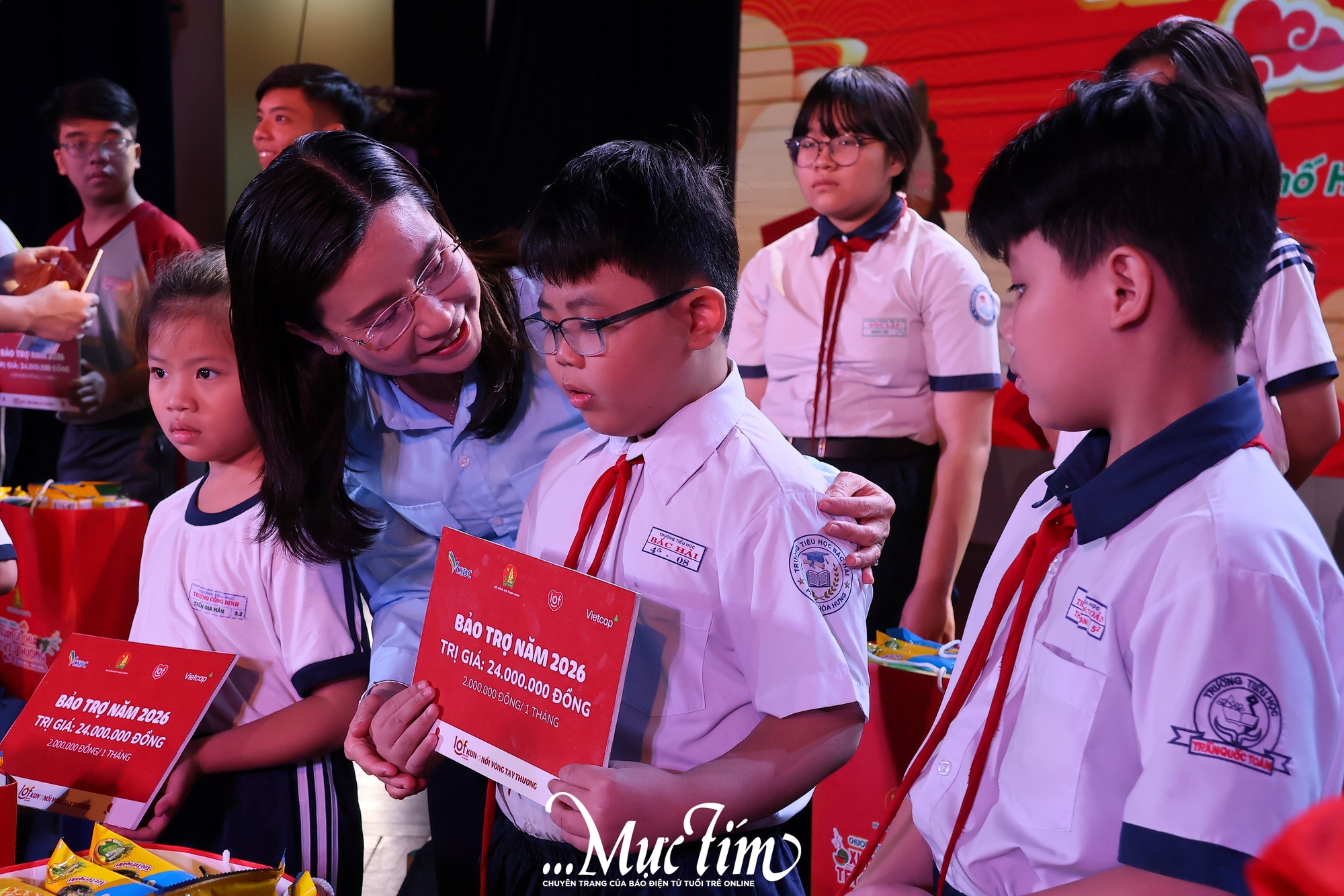 Xuân sẻ chia - Tết yêu thương: Trao hơn 6,8 tỷ đồng bảo trợ cho thiếu nhi mồ côi cha mẹ do COVID-19 tại TP.HCM- Ảnh 2.