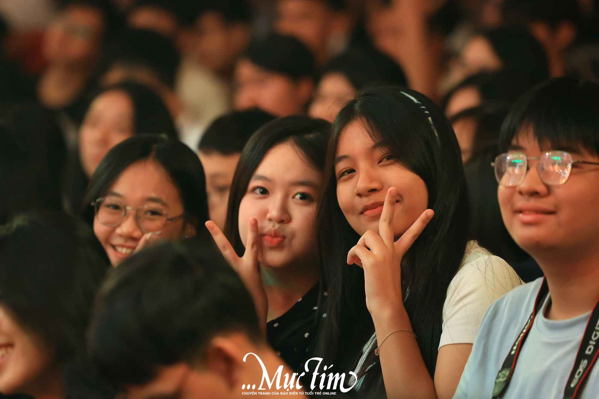 Xem kịch cảm tác, học sinh Trường THPT Lê Trọng Tấn có thêm góc nhìn về Truyện Kiều- Ảnh 1.