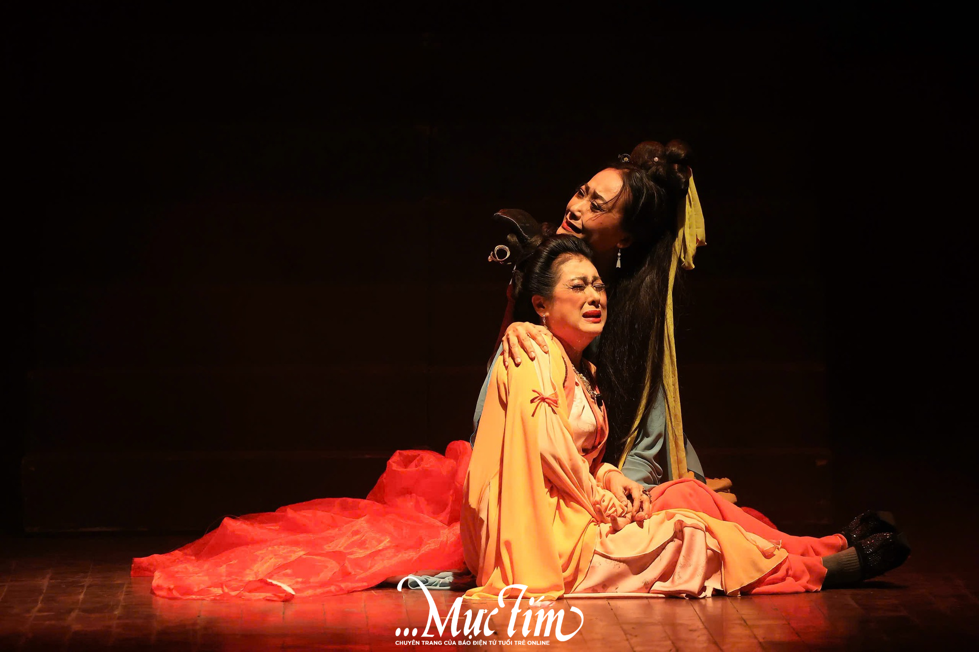 Xem kịch cảm tác, học sinh Trường THPT Lê Trọng Tấn có thêm góc nhìn về Truyện Kiều- Ảnh 3.