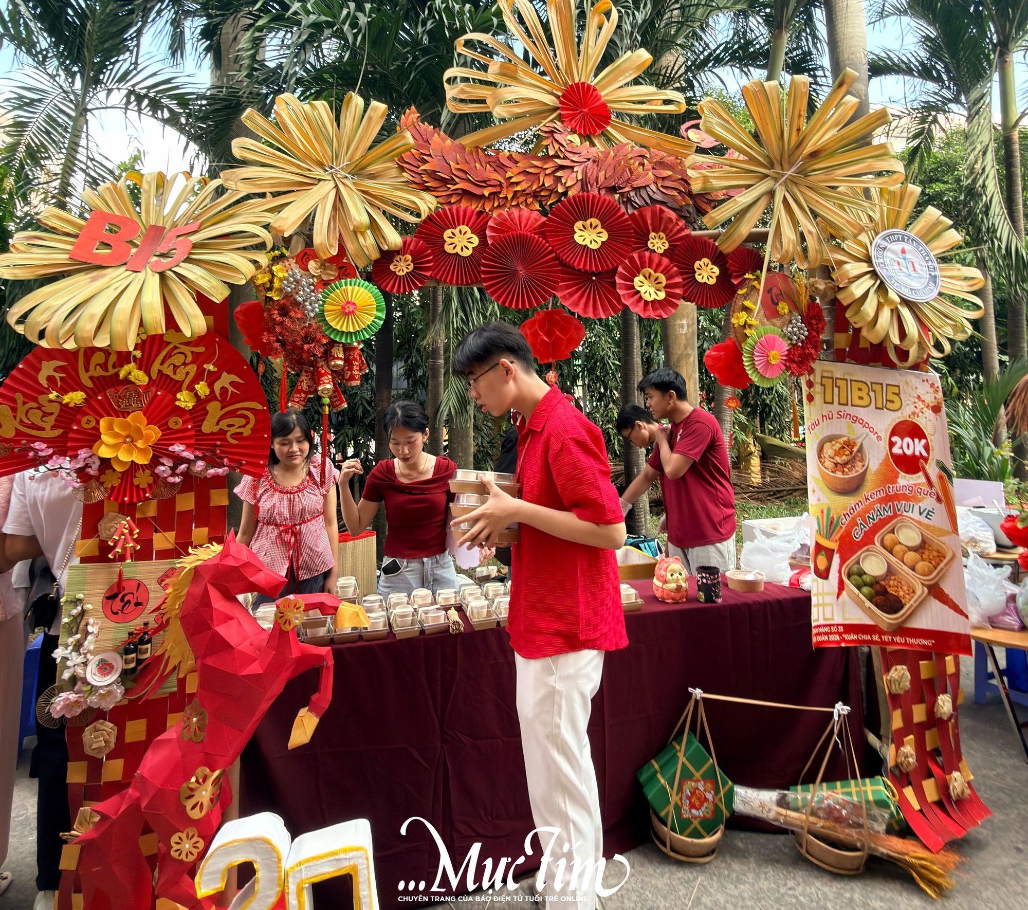 Rực rỡ sắc xuân tại THPT Tây Thạnh với 68 gian hàng sáng tạo - Ảnh 12.