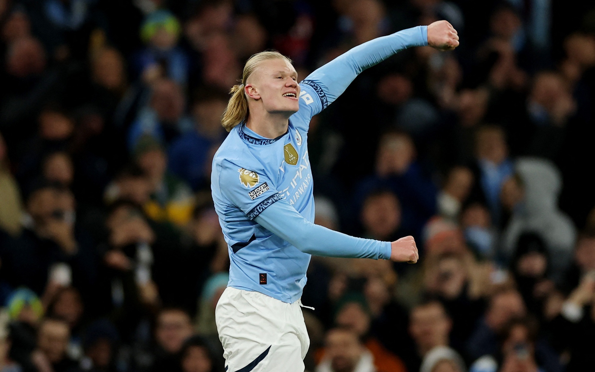 Bảng xếp hạng Ngoại hạng Anh vòng 25: Man City bám sát Arsenal, Man United củng cố top 4
