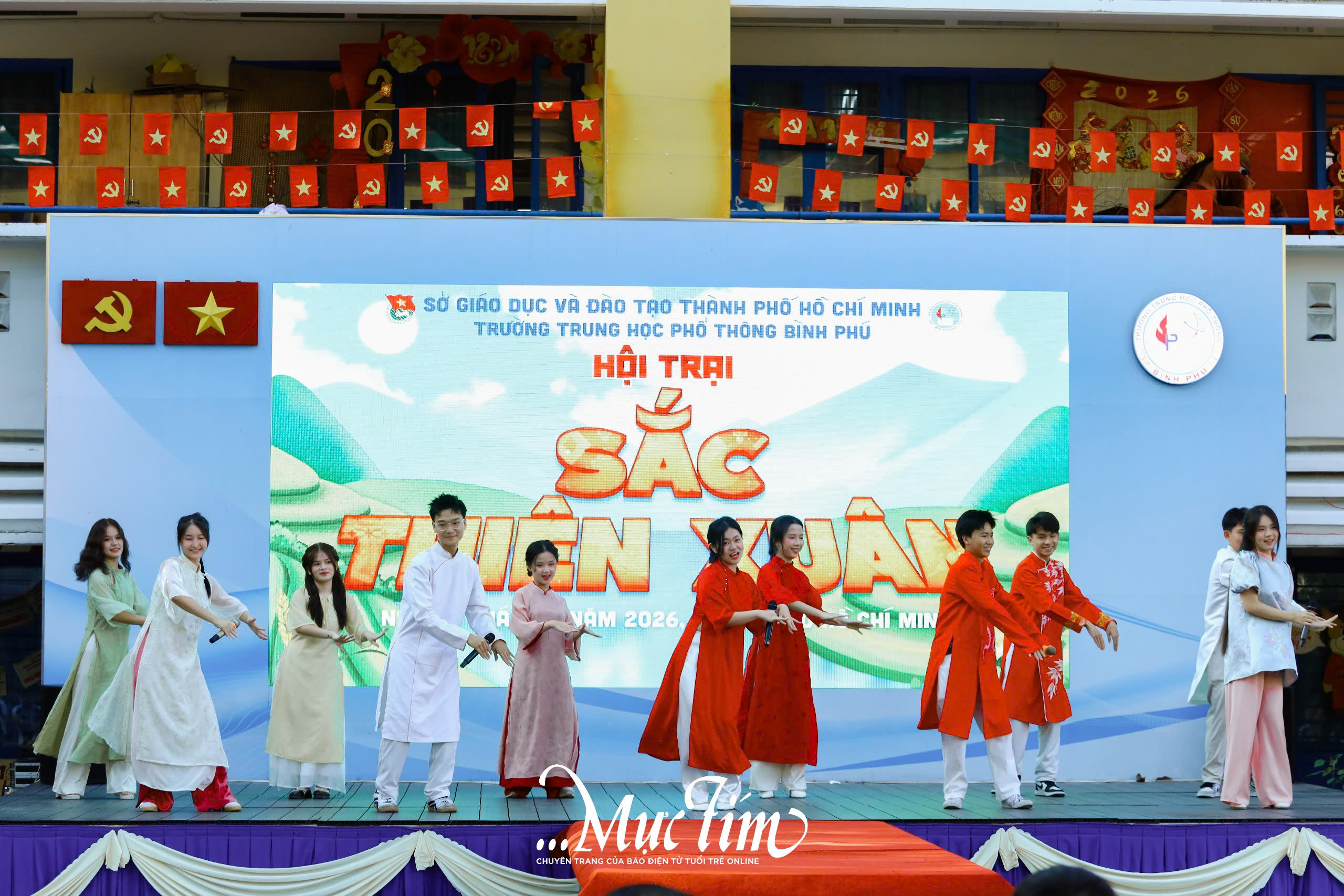 Hơn 500 học sinh sôi nổi tranh tài, thổi hồn Tết Việt vào hội xuân trường học- Ảnh 4.