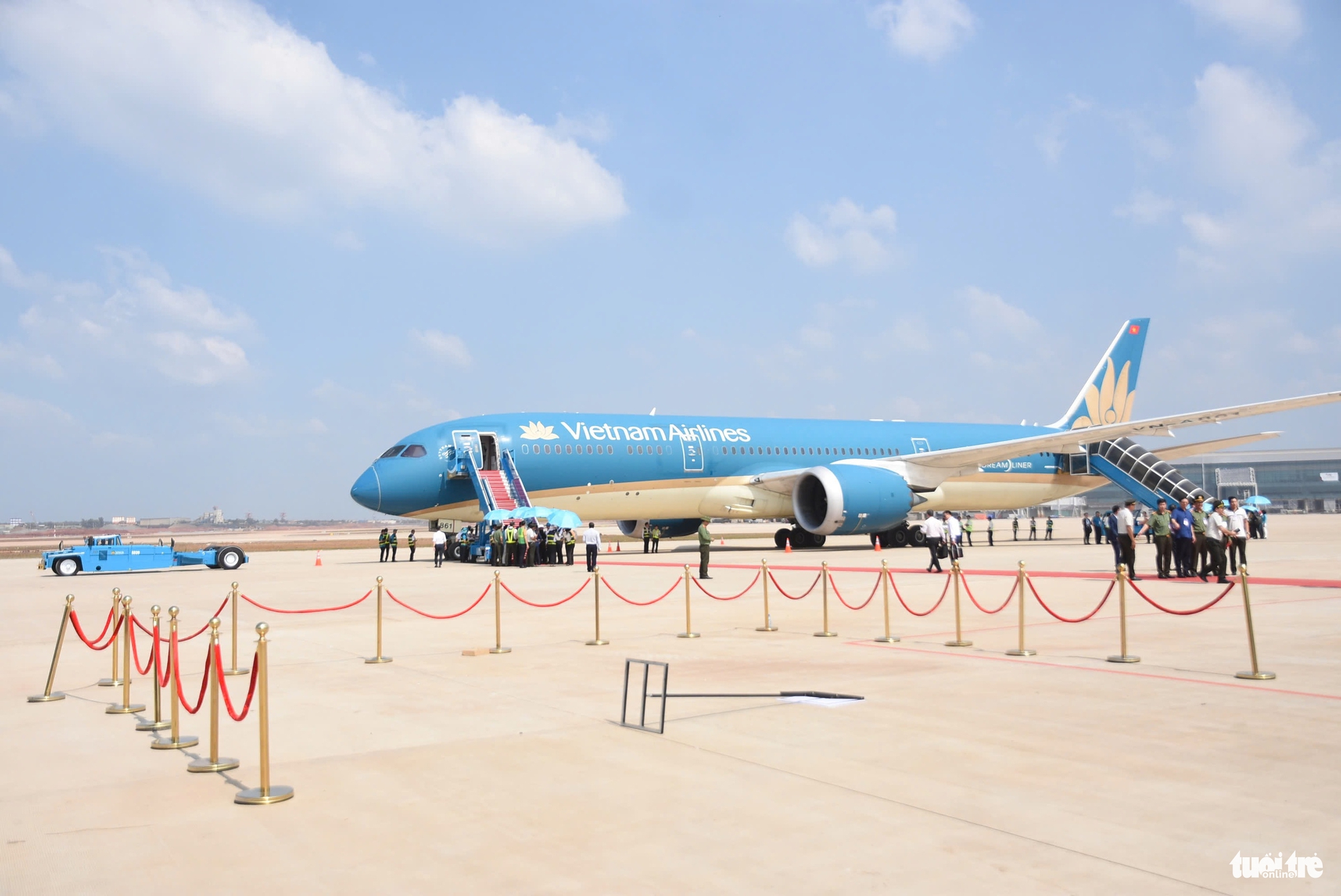 Chính phủ: Nghiên cứu, đề xuất làm metro số 1 nối dài đến sân bay Long Thành theo lệnh khẩn cấp - Ảnh 1.