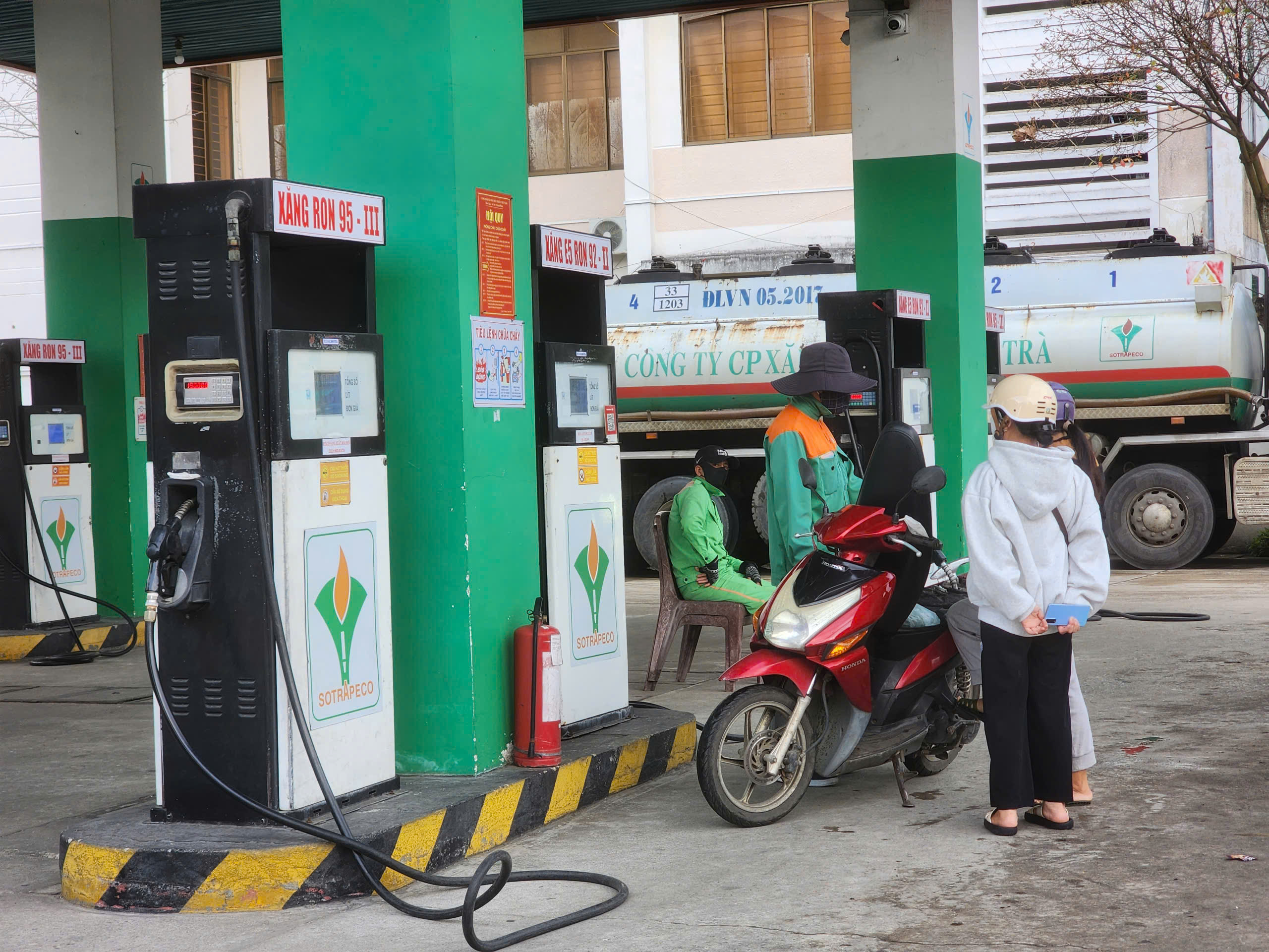 xăng dầu - Ảnh 2.