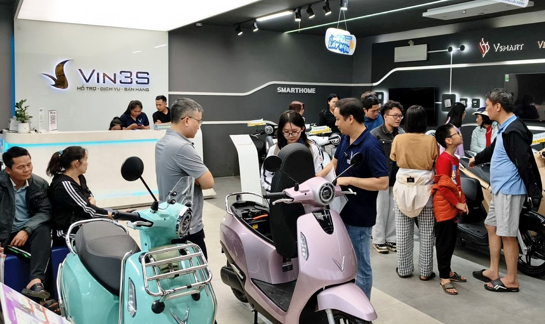 xe điện - Ảnh 1.