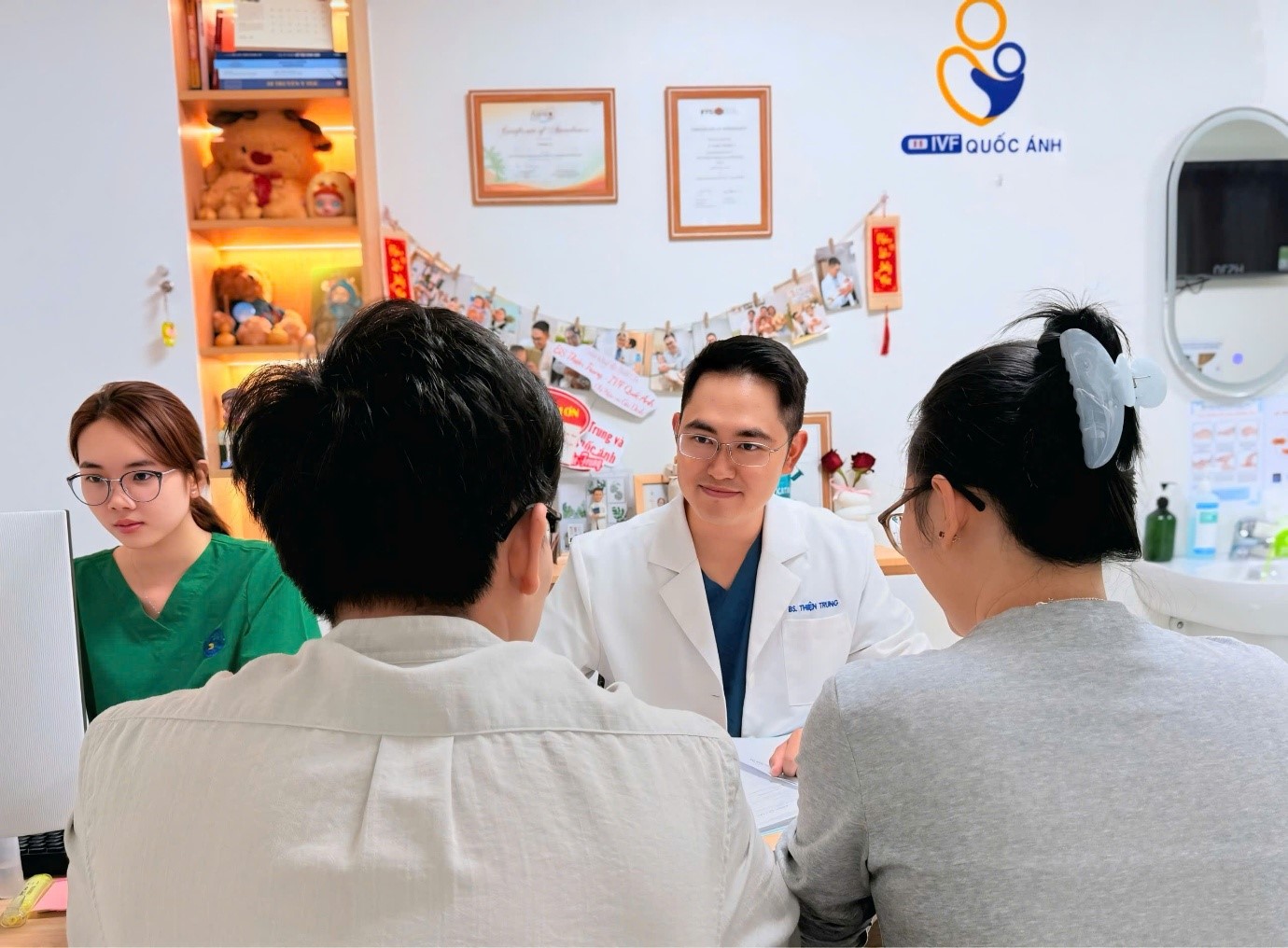 Trung tâm IVF Quốc Ánh triển khai chương trình 'Bầu vàng hạnh phúc' - Tặng 50 suất thăm khám miễn phí