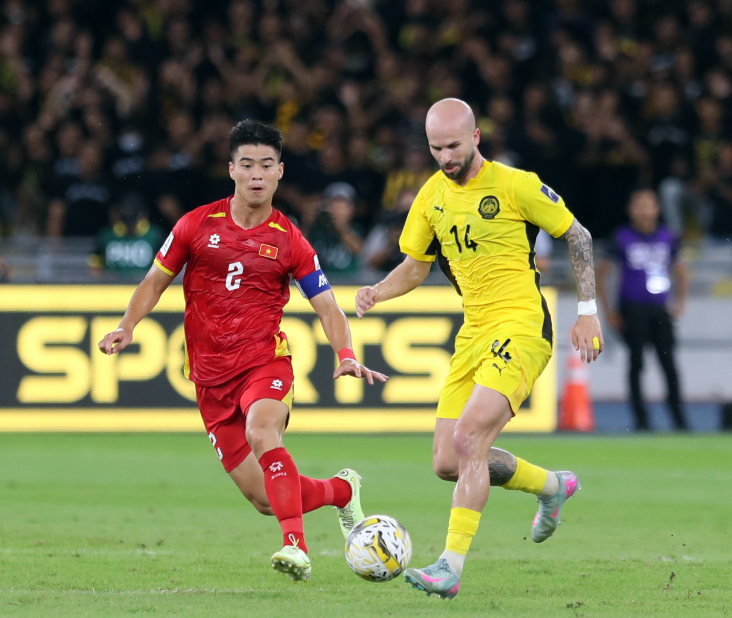Việt Nam tăng hạng FIFA sau chiến thắng trước Malaysia