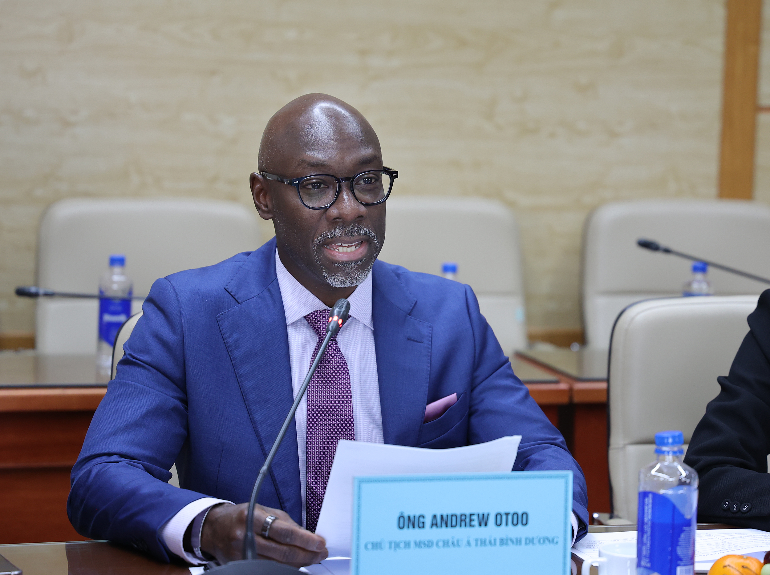 Bộ trưởng Đào Hồng Lan tiếp và làm việc với Chủ tịch khu vực châu Á - Thái Bình Dương của MSD - Ảnh 2.