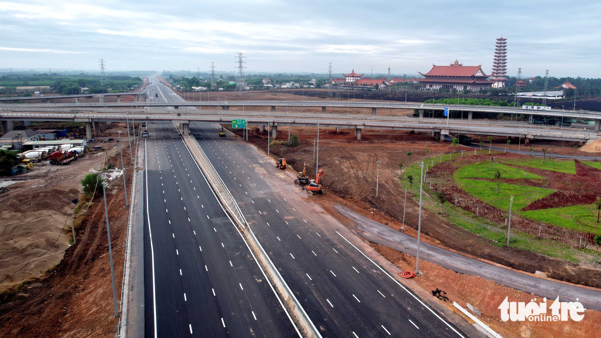 Hình ảnh thực tế cao tốc Biên Hòa - Vũng Tàu trước ngày thông xe - Ảnh 3.