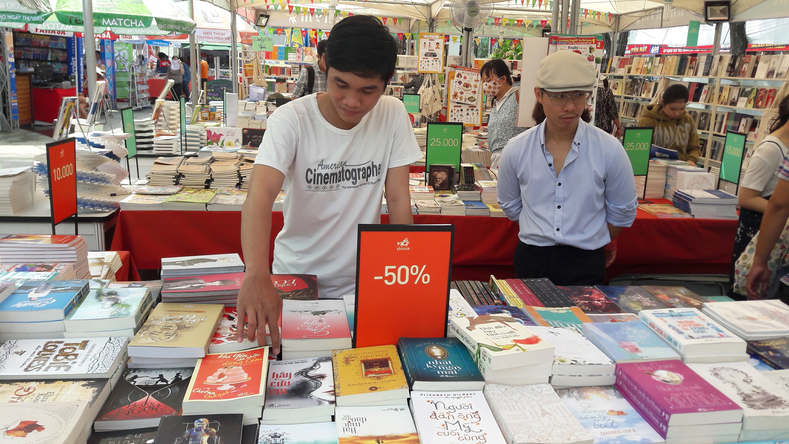 hội sách - Ảnh 1.