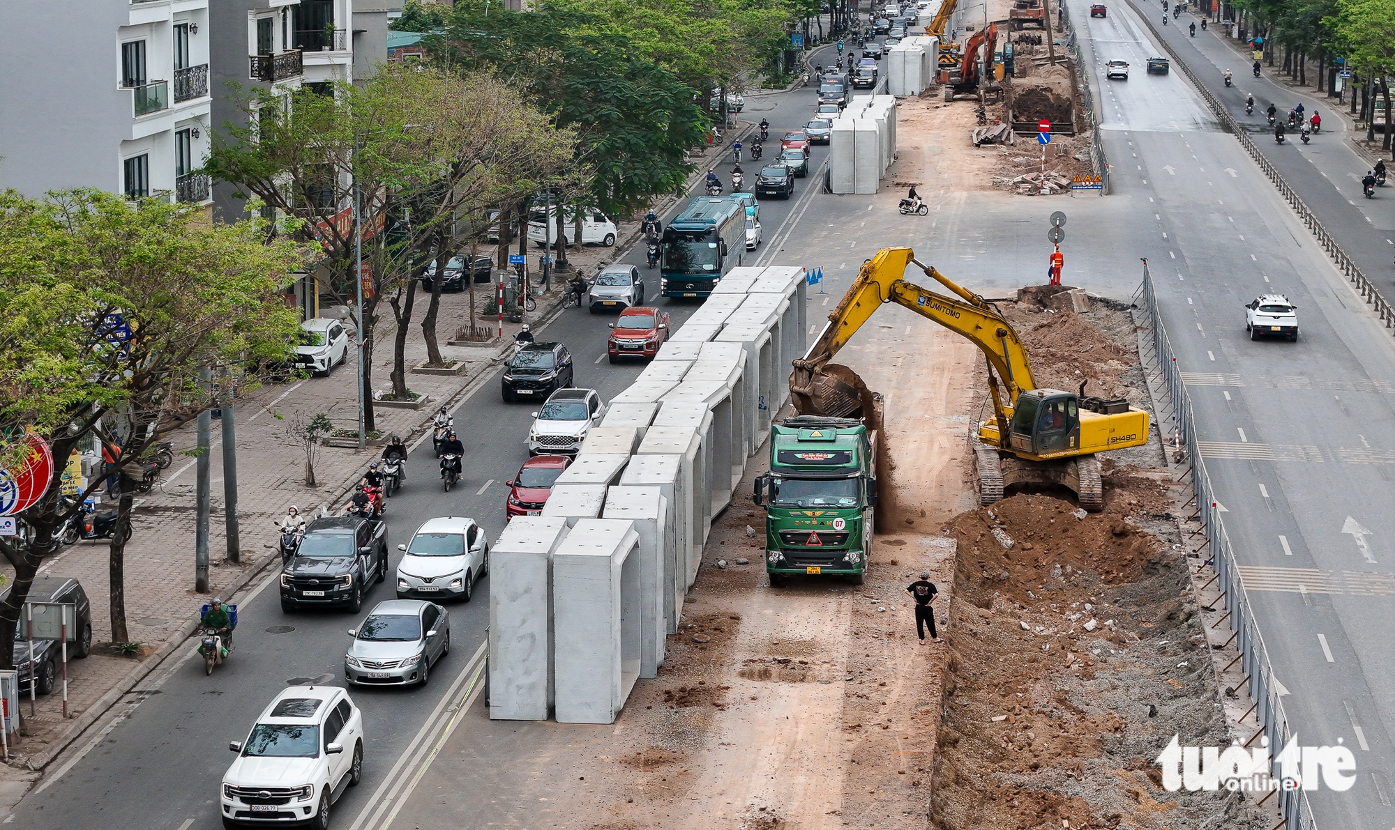 Hanoi races to complete flood-control projects ahead of rainy season- Ảnh 2.