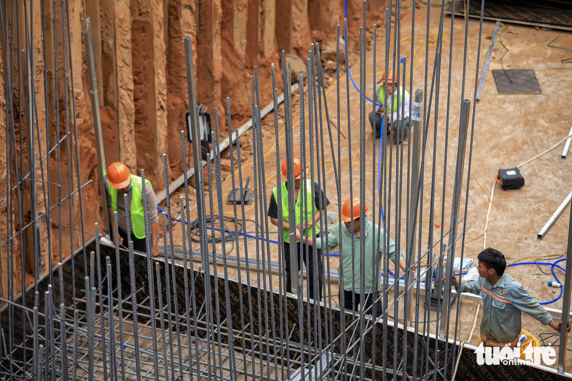 Hanoi races to complete flood-control projects ahead of rainy season- Ảnh 10.