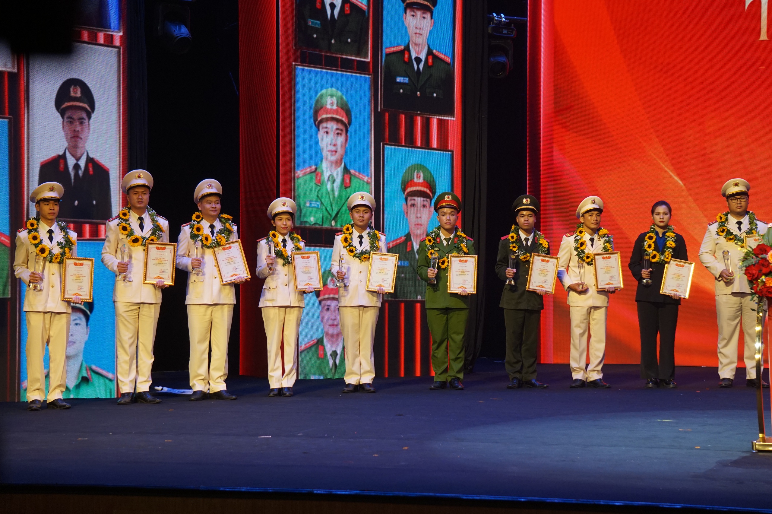 Bộ Công an vinh danh 20 Gương mặt trẻ công an tiêu biểu - Ảnh 4.