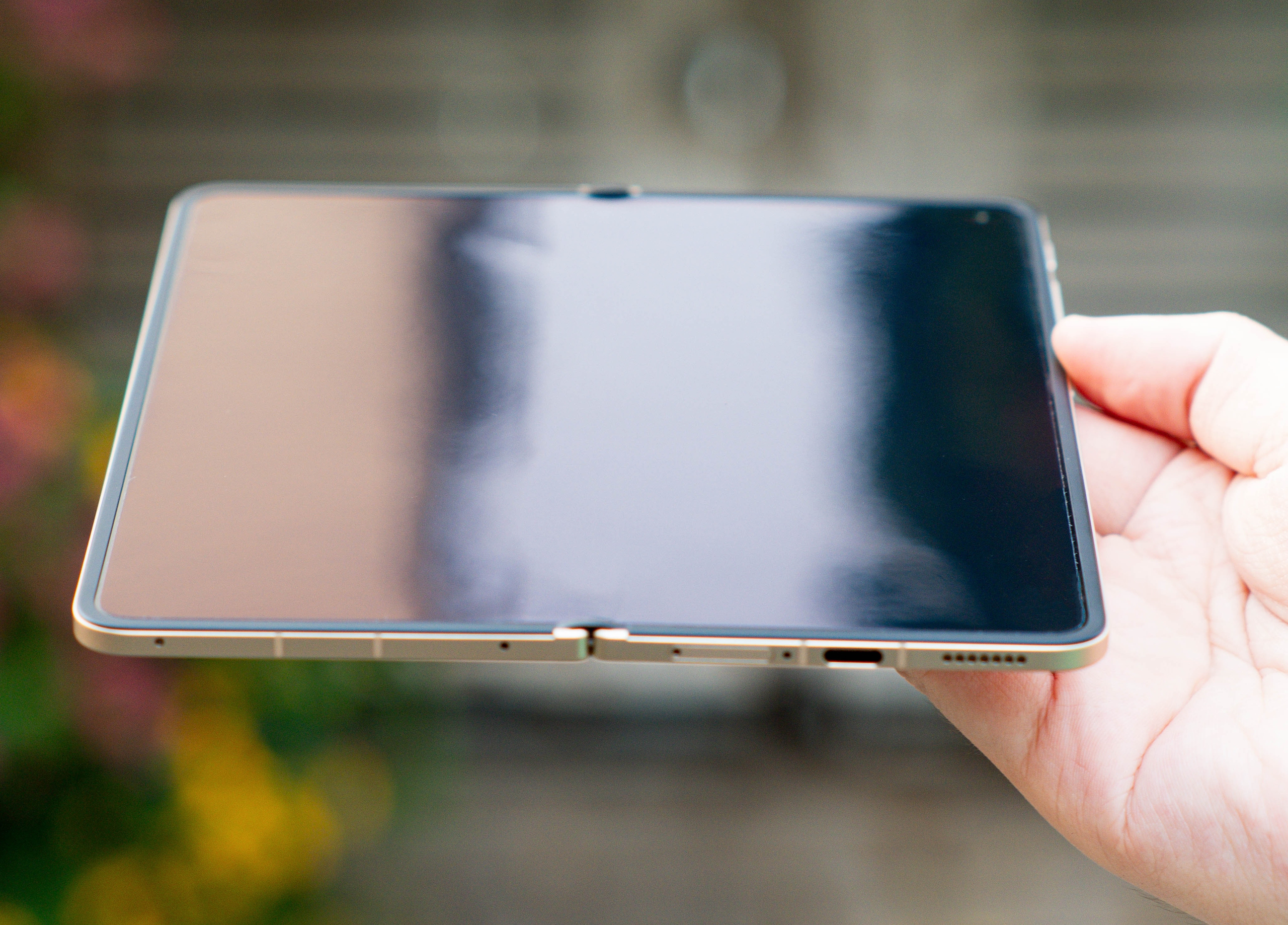 điện thoại gập - Ảnh 1.